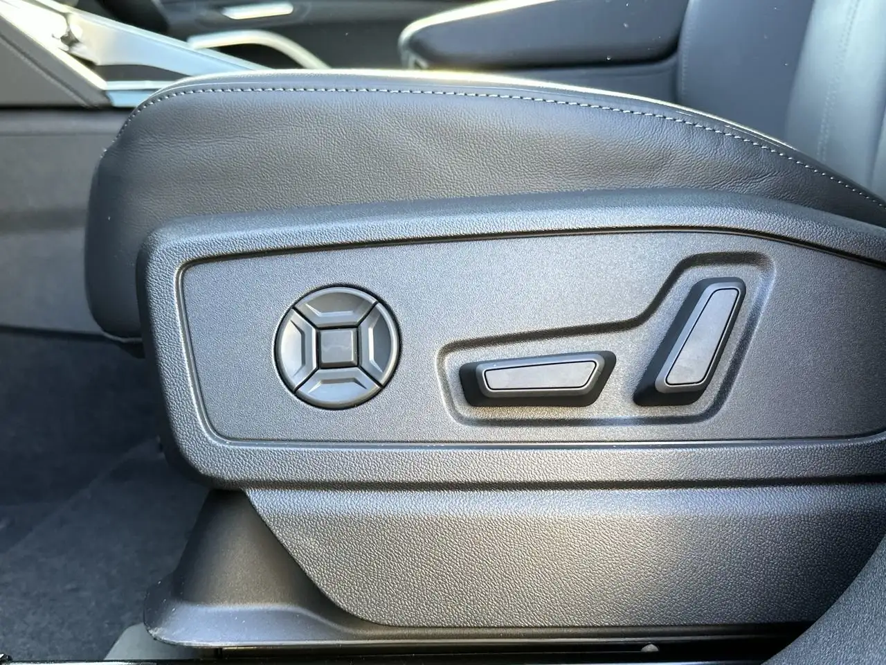 Audi Q5 снимка Audi Q5