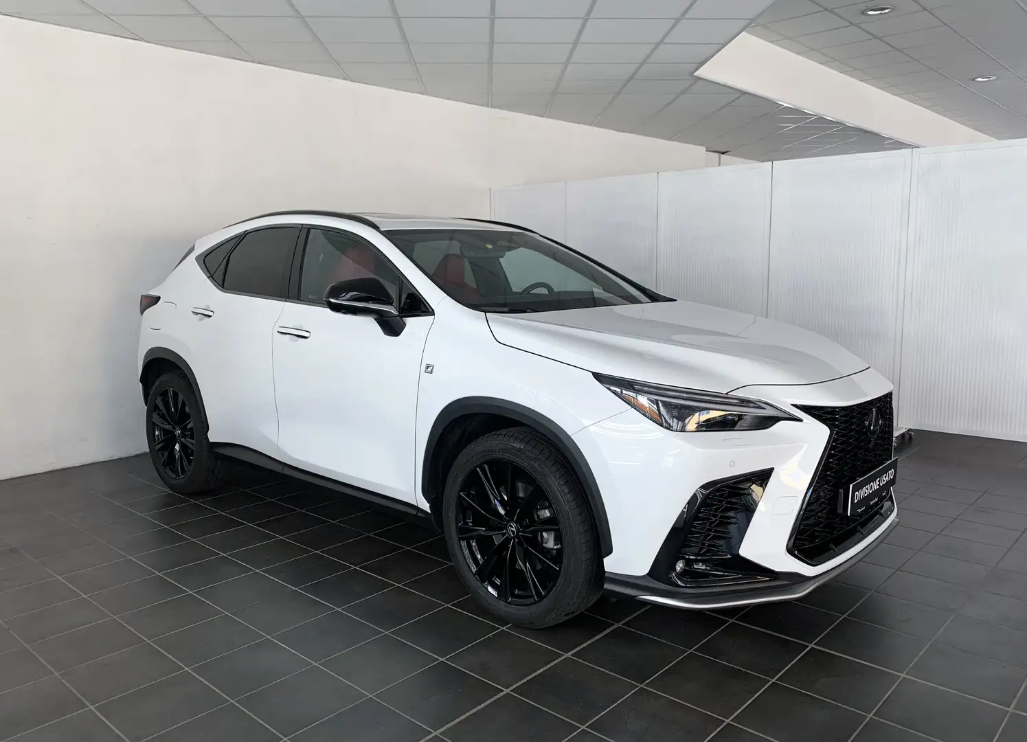 Lexus NX 200t NX 450h+ 2.5 phev F-Sport 4wd e-cvt Blanco - 2