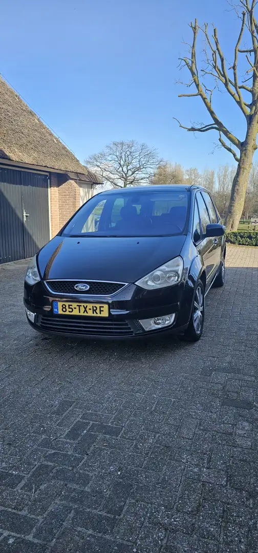 Ford Galaxy 2.0 Ghia - 1
