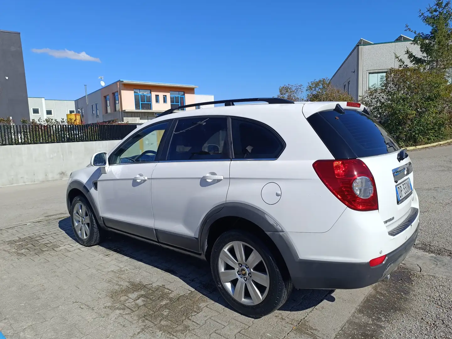Chevrolet Captiva Suv Bianco - 2