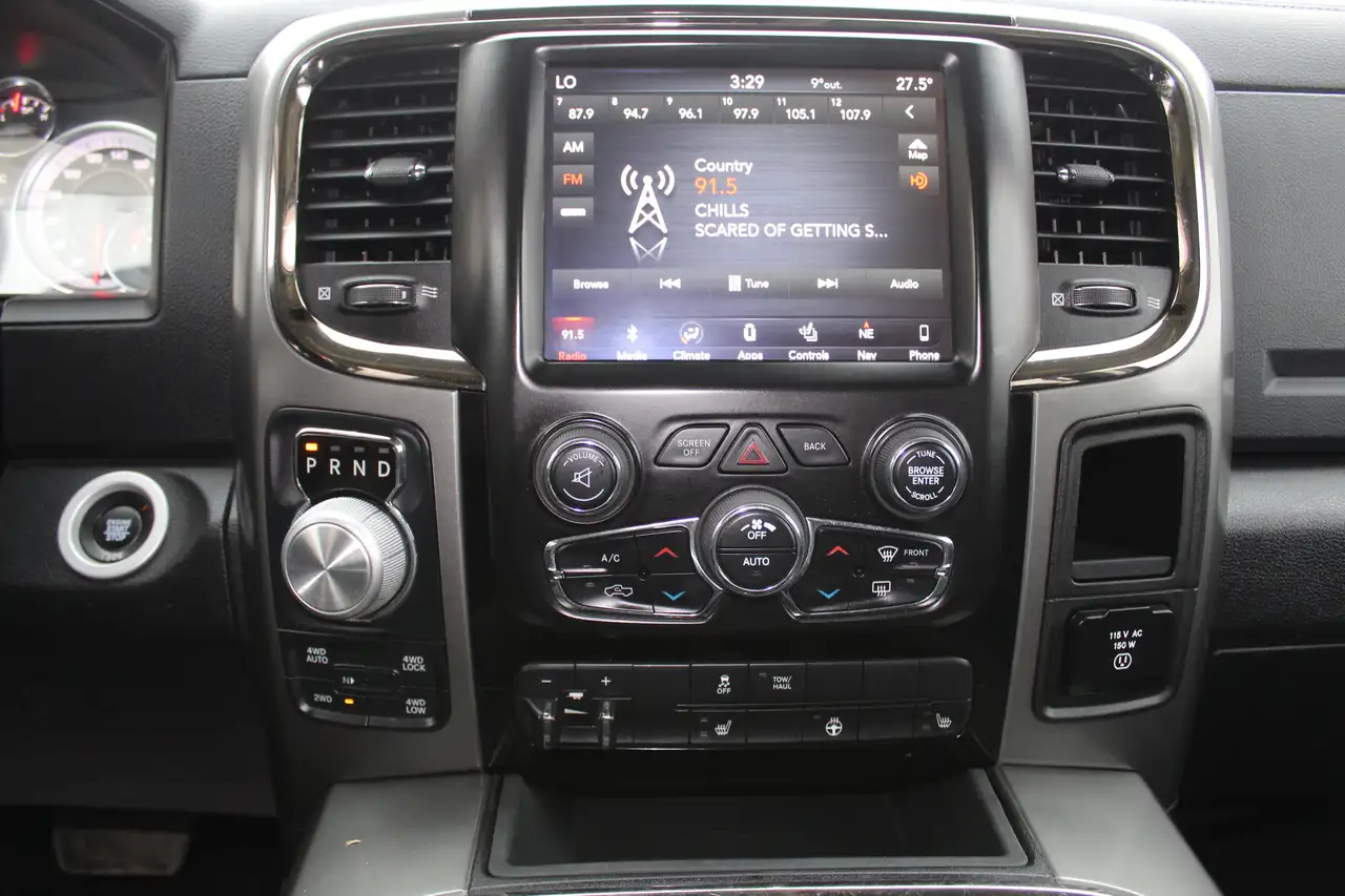 RAM 1500 снимка RAM 1500