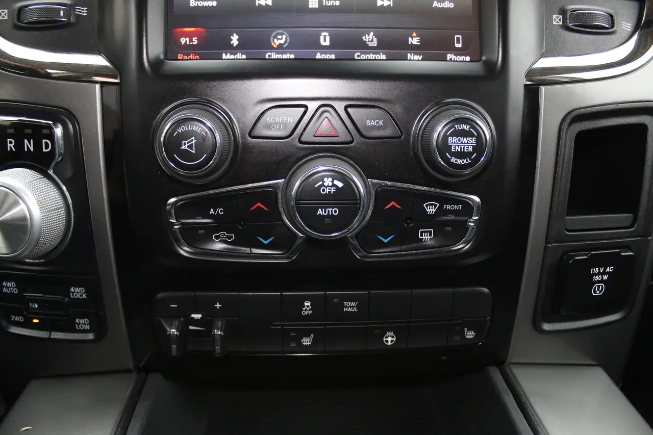 RAM 1500 снимка RAM 1500