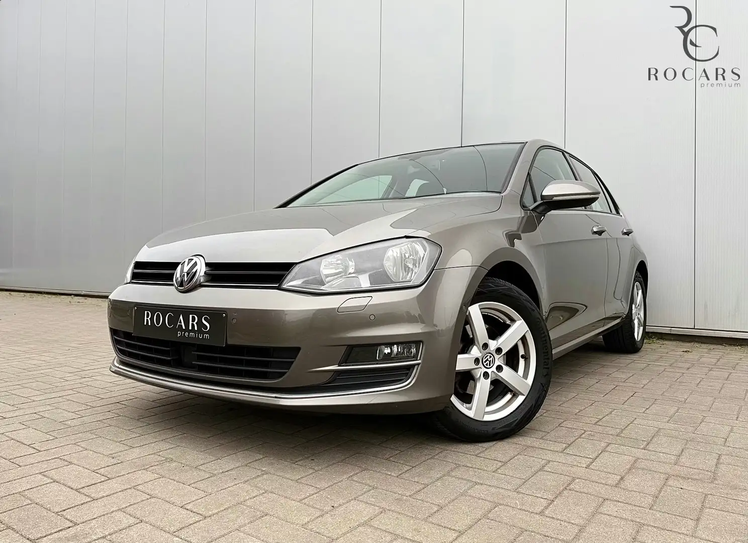 Volkswagen Golf 1.2 TSI Highline * GPS* RADARS*CRUISE*GARANTIE 1AN Brun - 1