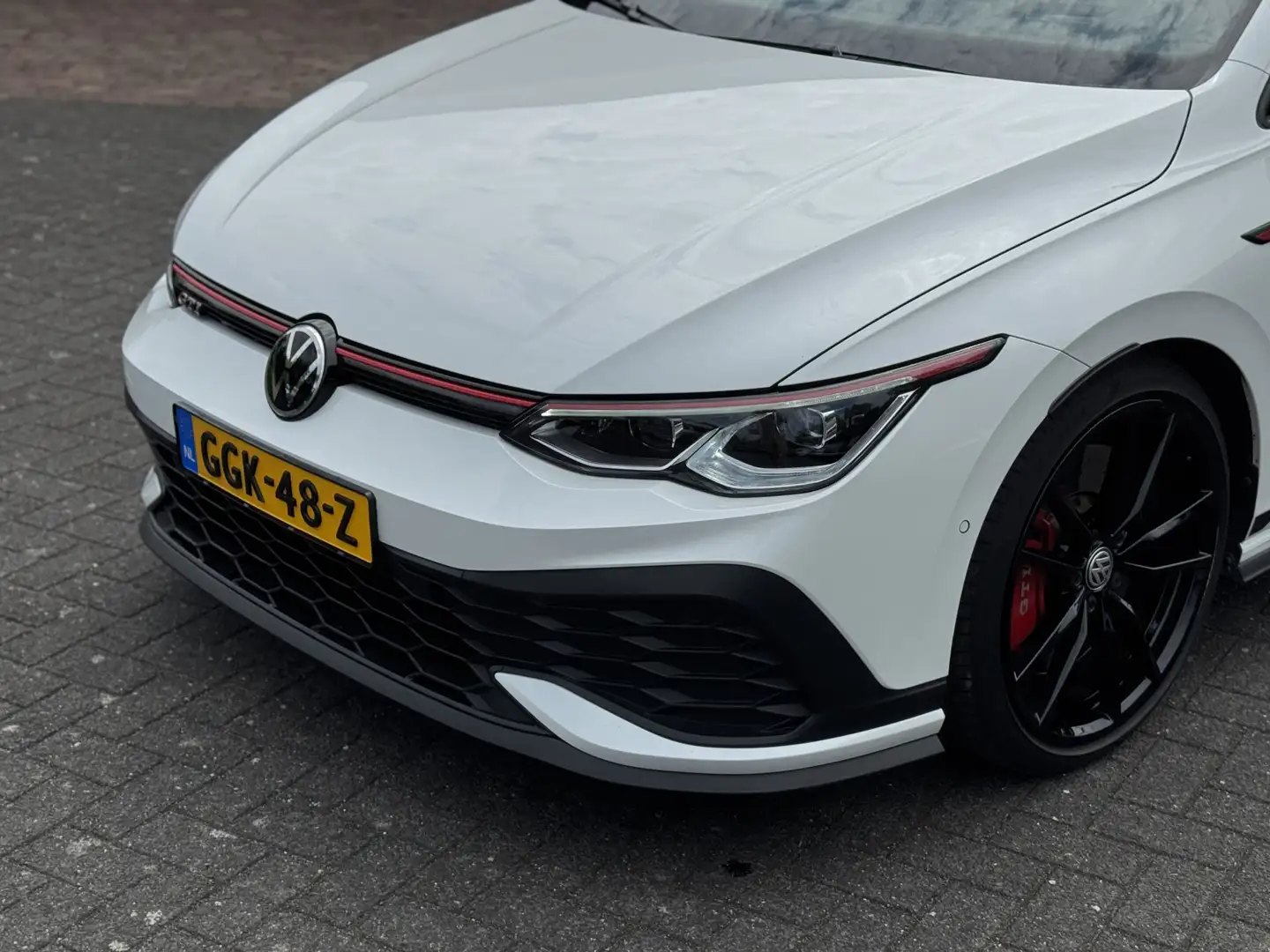 Volkswagen Golf GTI 2.0 TSI Clubsport Pan dak HUD memory Harman en kar Wit - 2
