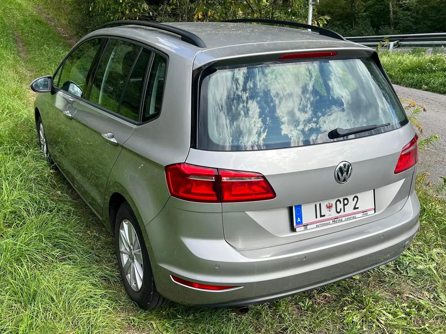 Volkswagen Golf Sportsvan Golf Sportsvan Comfortline 1,6 BMT TDI DSG Comfortline Grau - 2