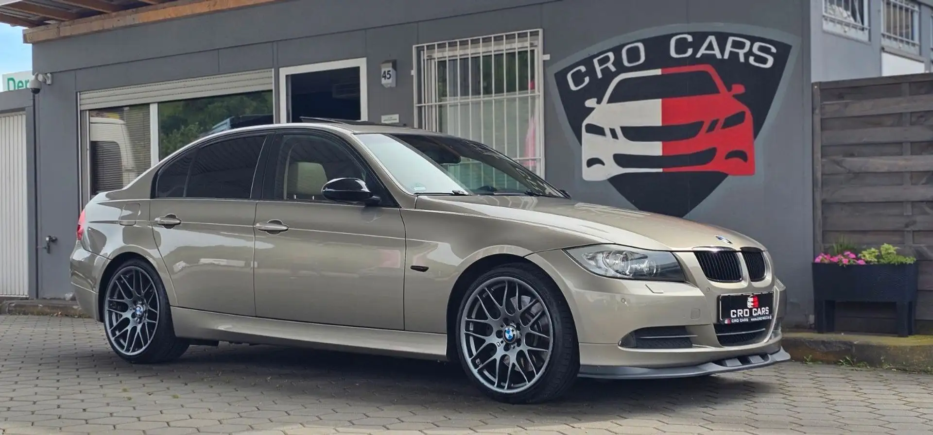 BMW 330 Baureihe 3 Lim*TÜV NEU* - 1