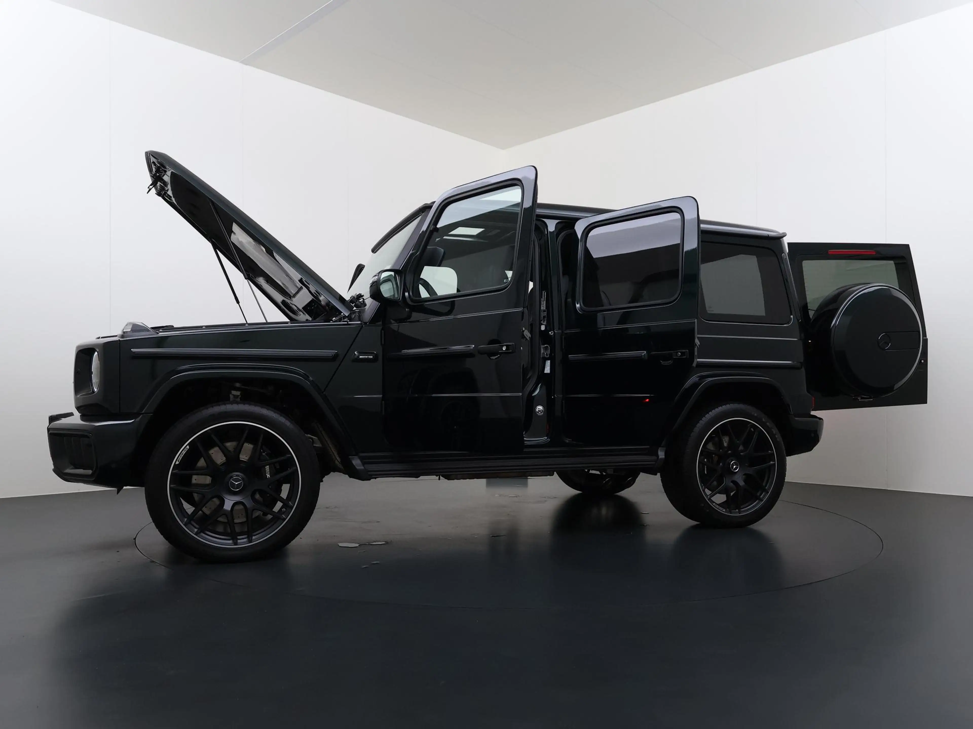 Mercedes-Benz G 63 AMG | AMG Ride Control | Massage | Burmester | Stoelve — photo 11