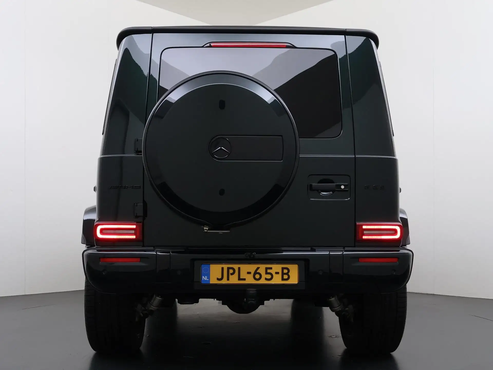 벤츠 G-Class G 63 AMG 2024 블랙 사진 4