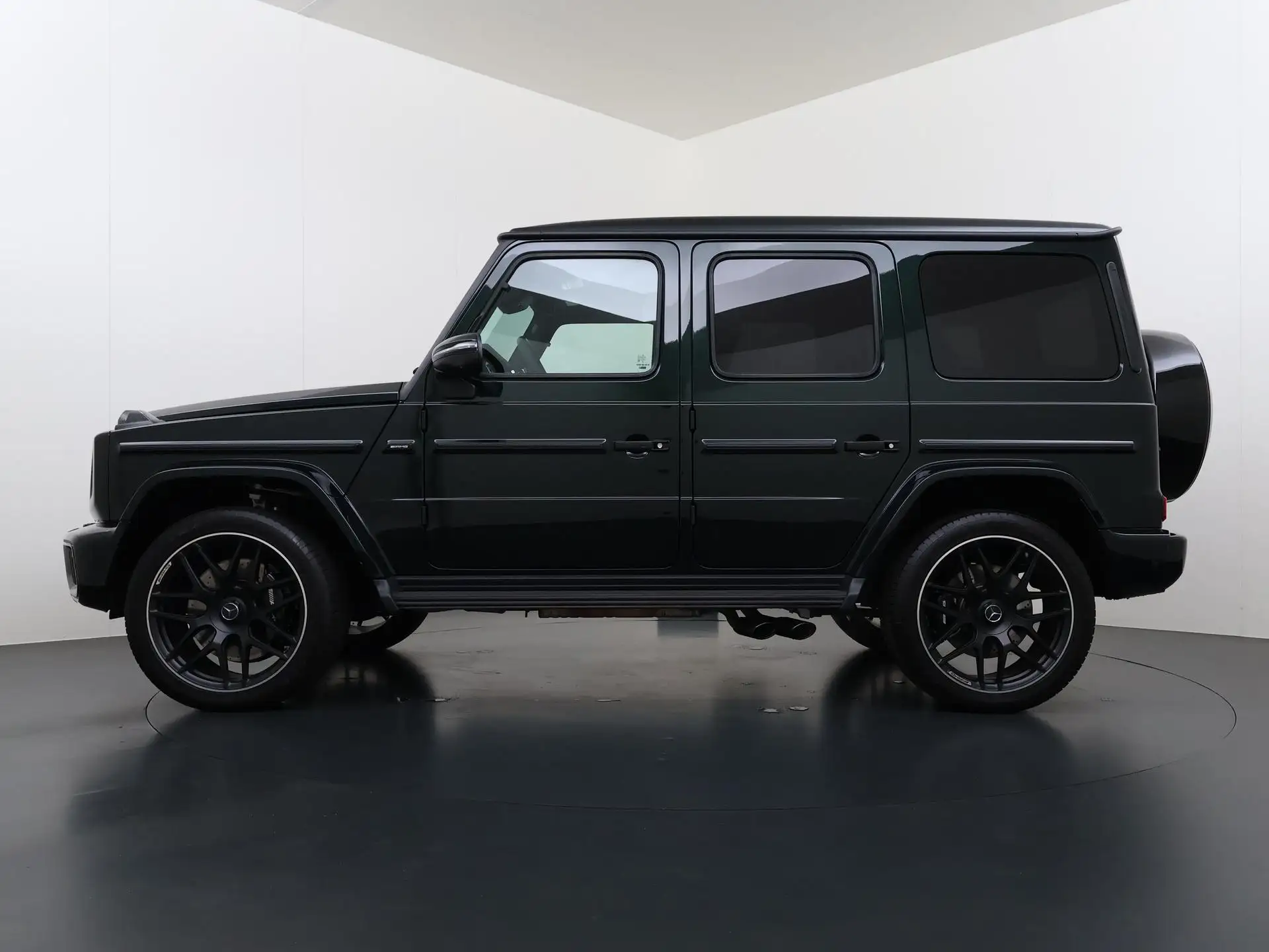벤츠 G-Class G 63 AMG 2024 블랙 사진 2