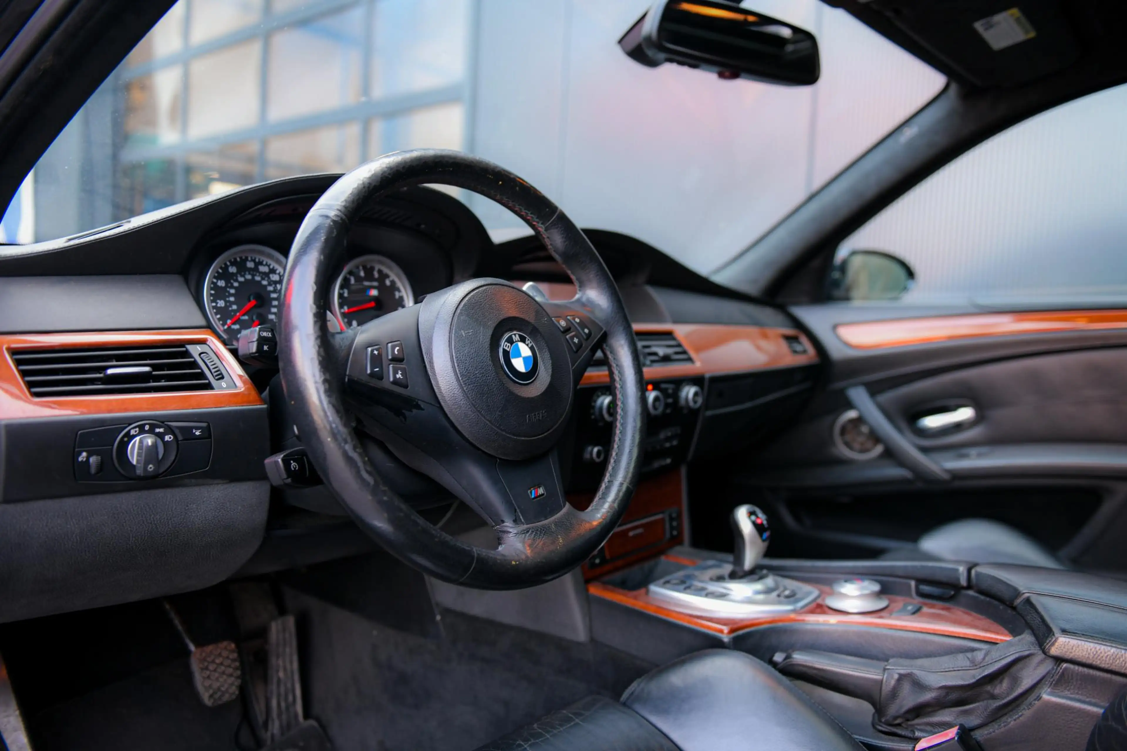 BMW M5 5-serie E60 Sedan | Individual Audio | Head-Up Dis — photo 10