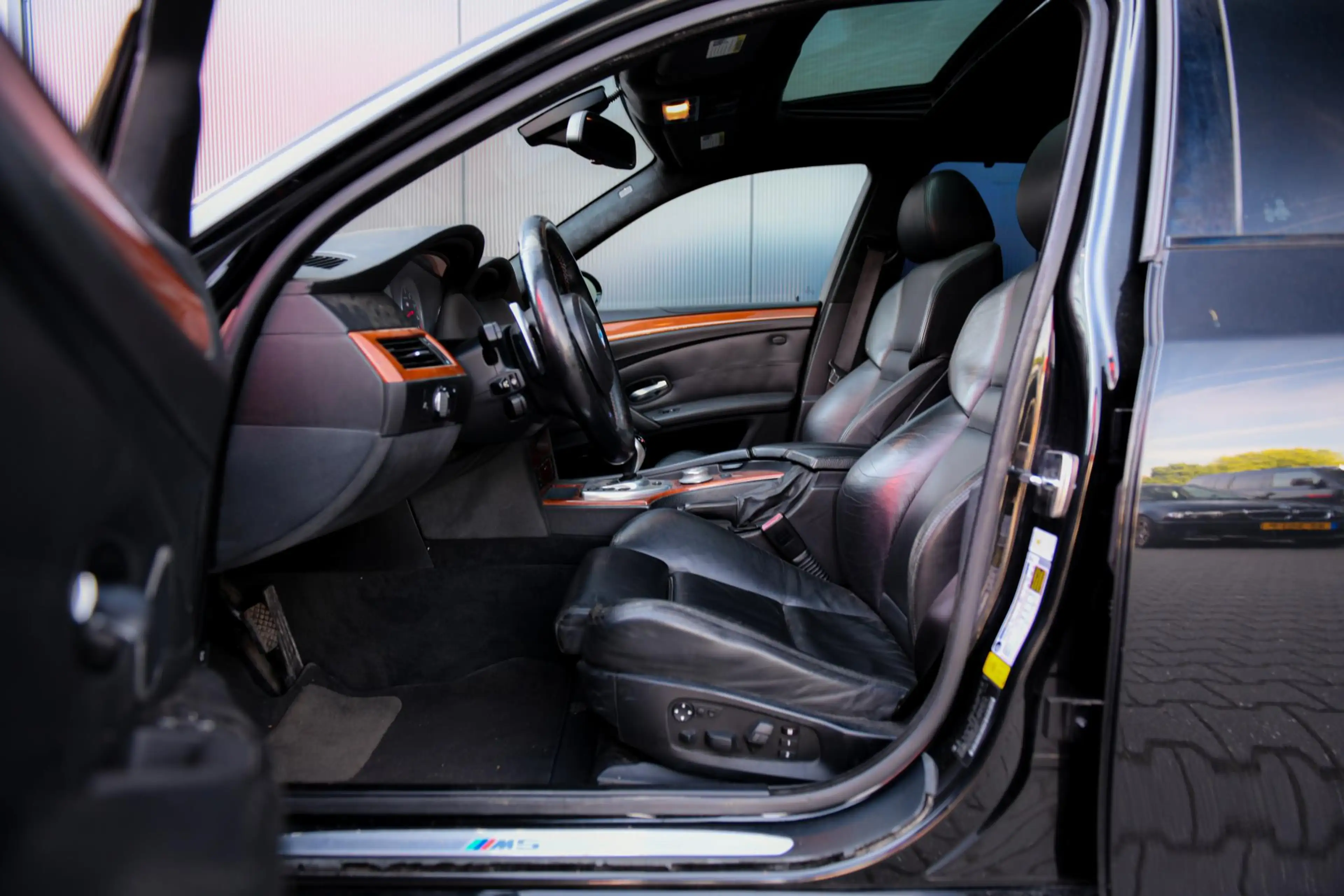 BMW M5 5-serie E60 Sedan | Individual Audio | Head-Up Dis — photo 15