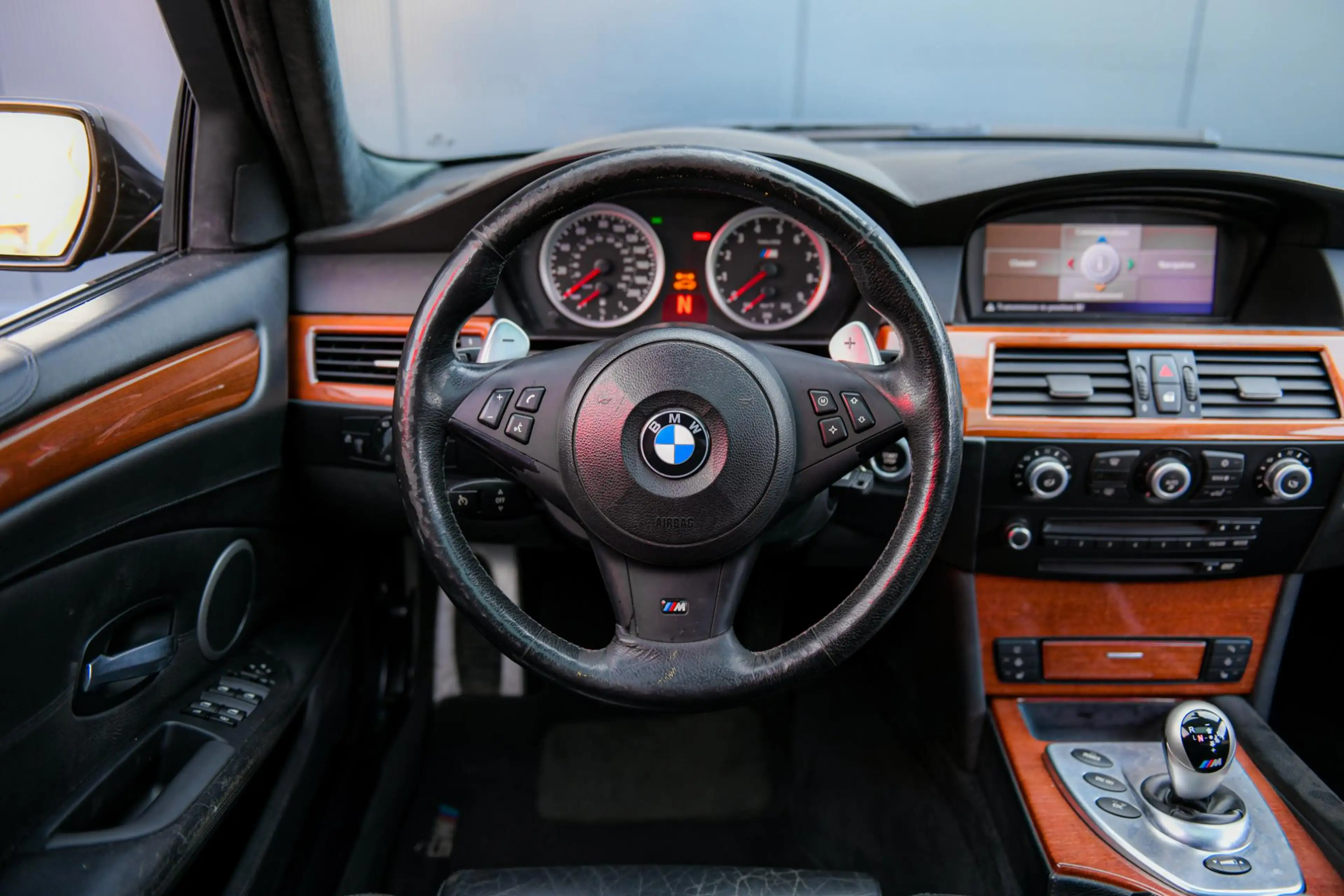 BMW M5 5-serie E60 Sedan | Individual Audio | Head-Up Dis — photo 2