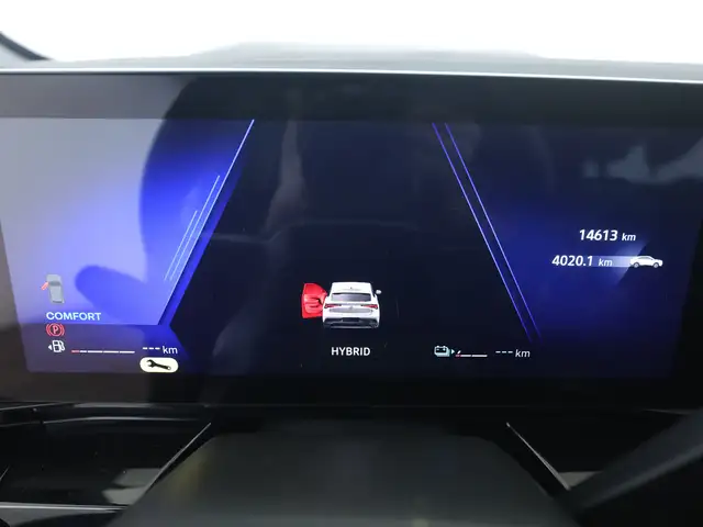 Renault Rafale view 14