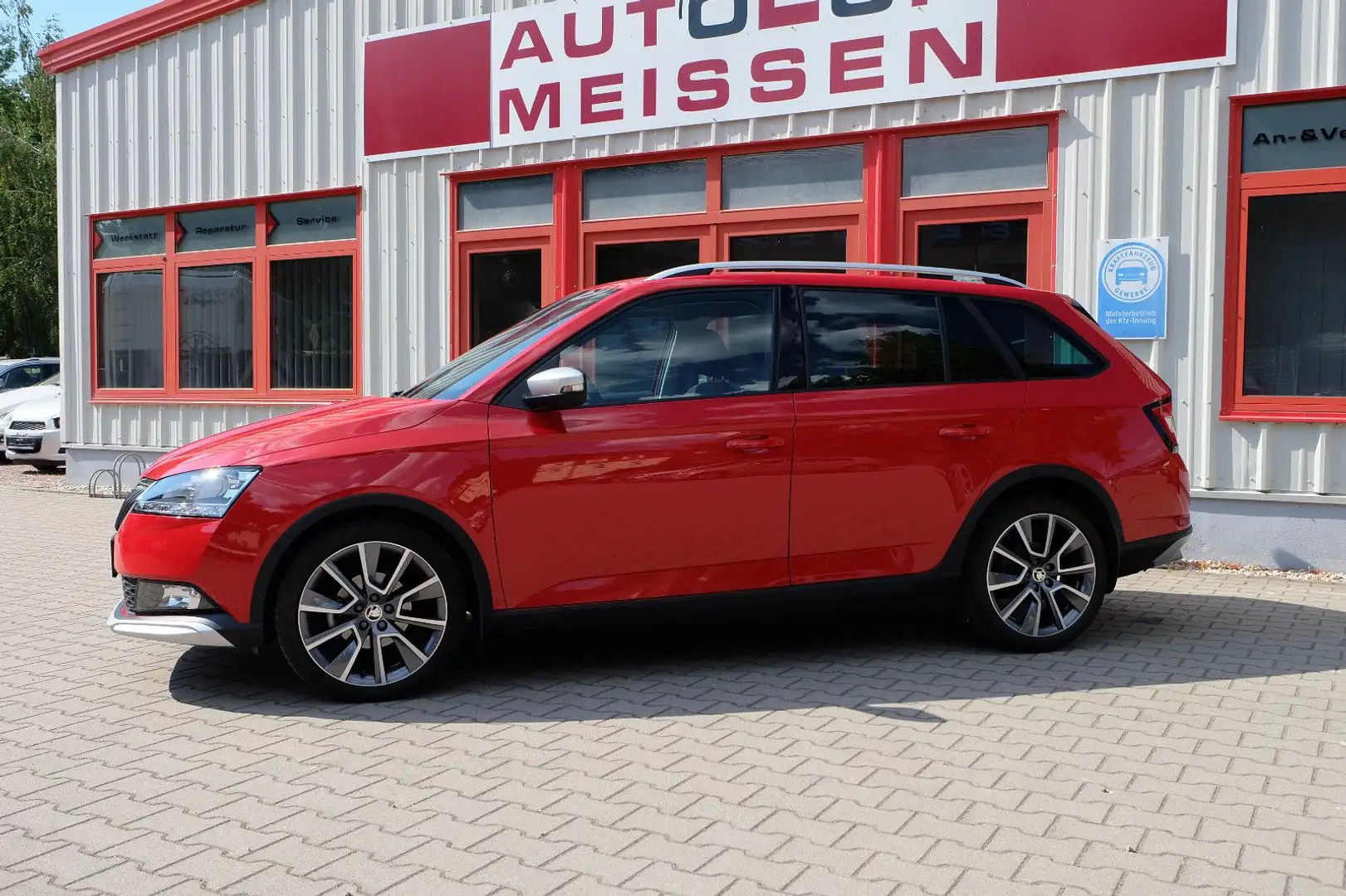 Skoda Fabia Combi Scoutline DAB|NAVI|KLIMA|PDC|TEMPOM Rouge - 2