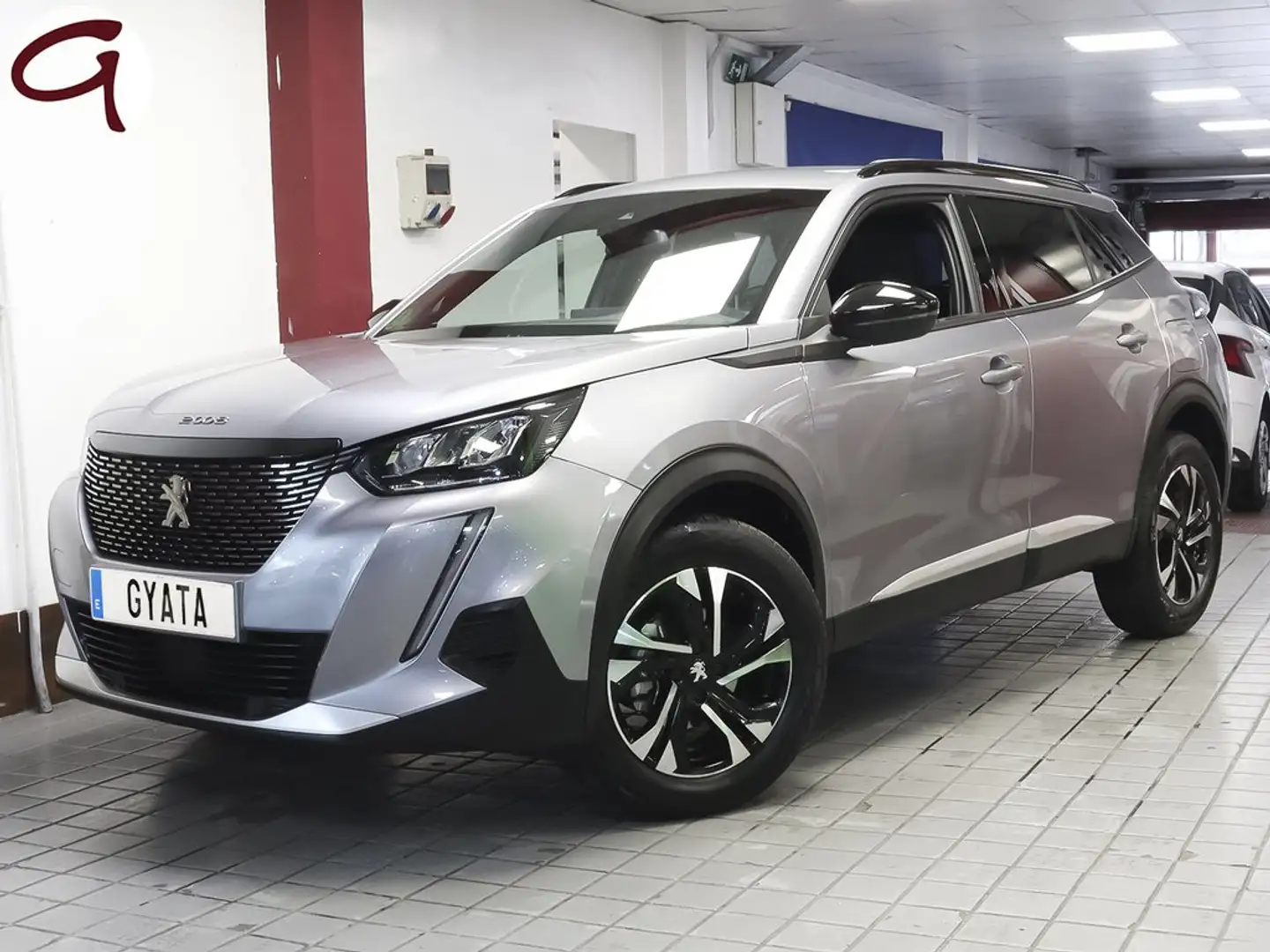 Peugeot 2008 1.2 PureTech S&S Allure 100 Gris - 2