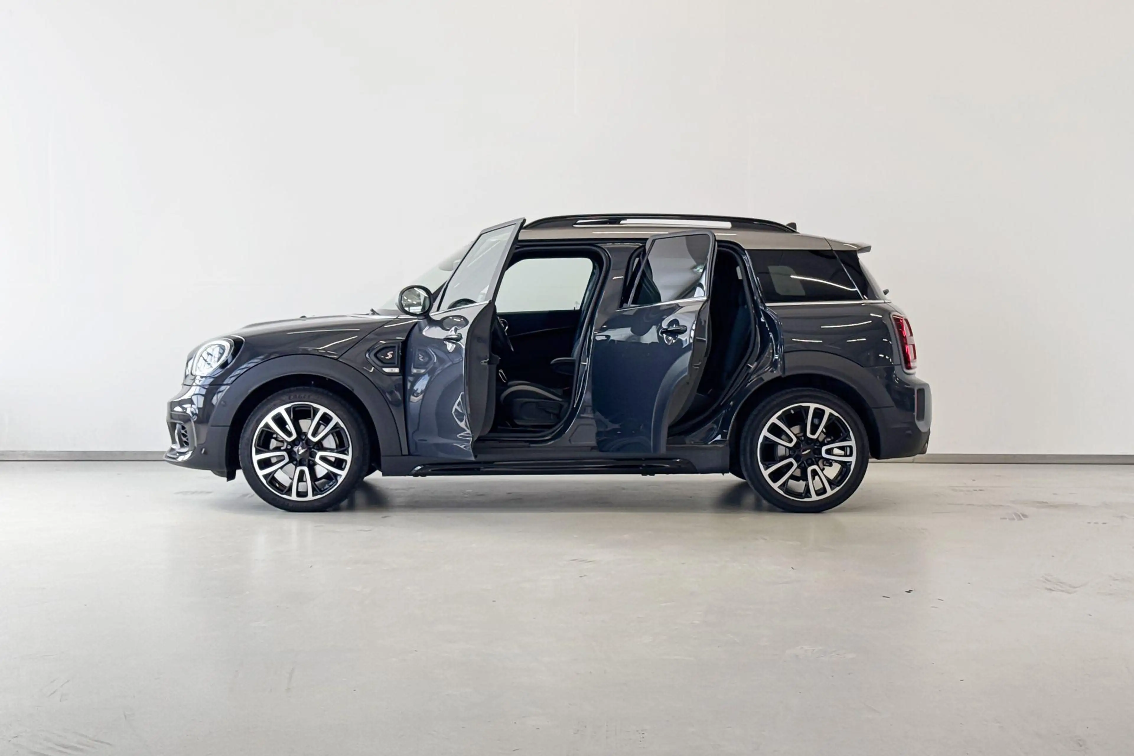 MINI Cooper S Countryman Hammersmith John Cooper Works Uitvoering — photo 3