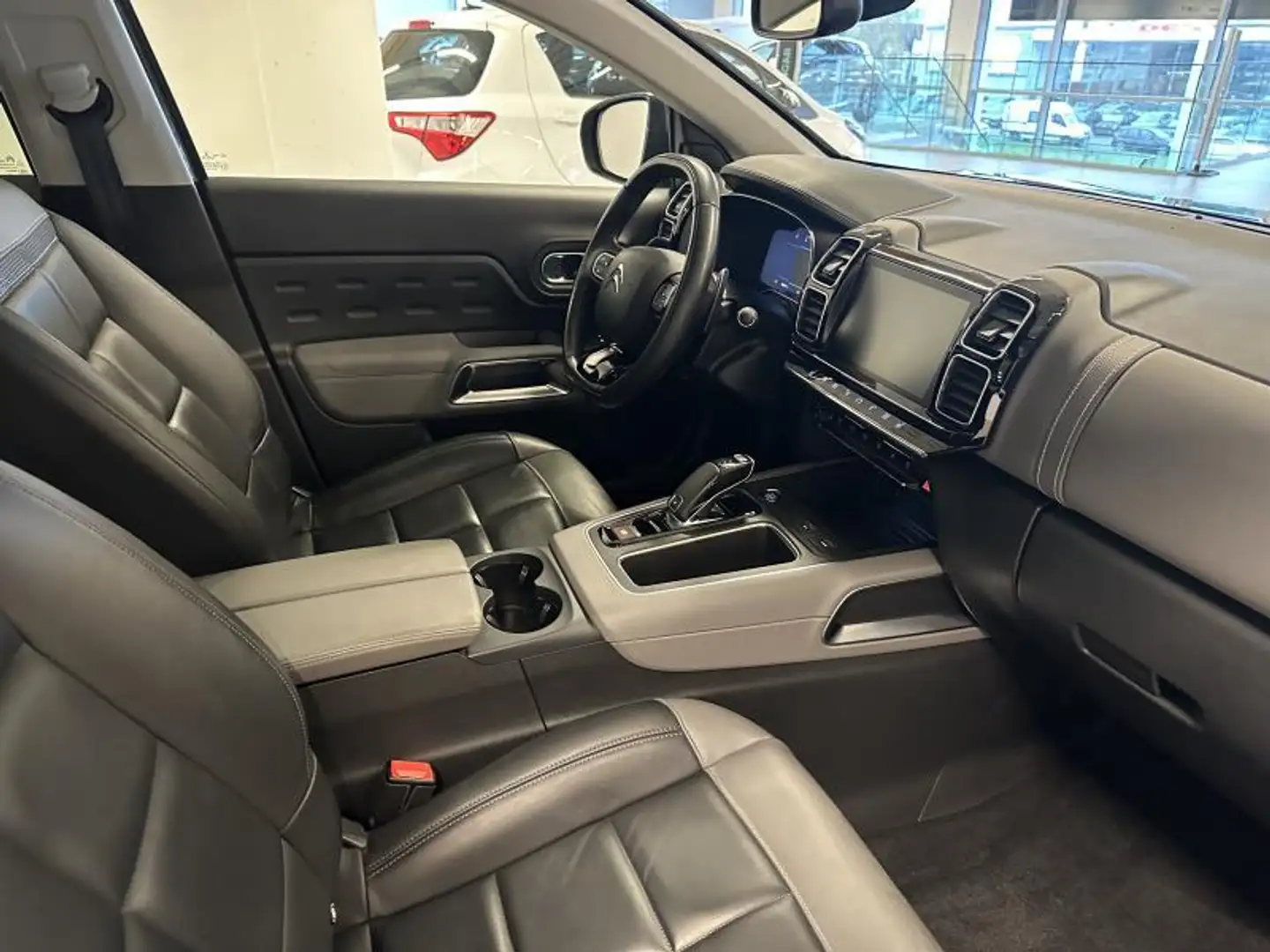 Citroen C5 Aircross SHINE 1.2 BENZINE 130 PK EAT Grijs - 2