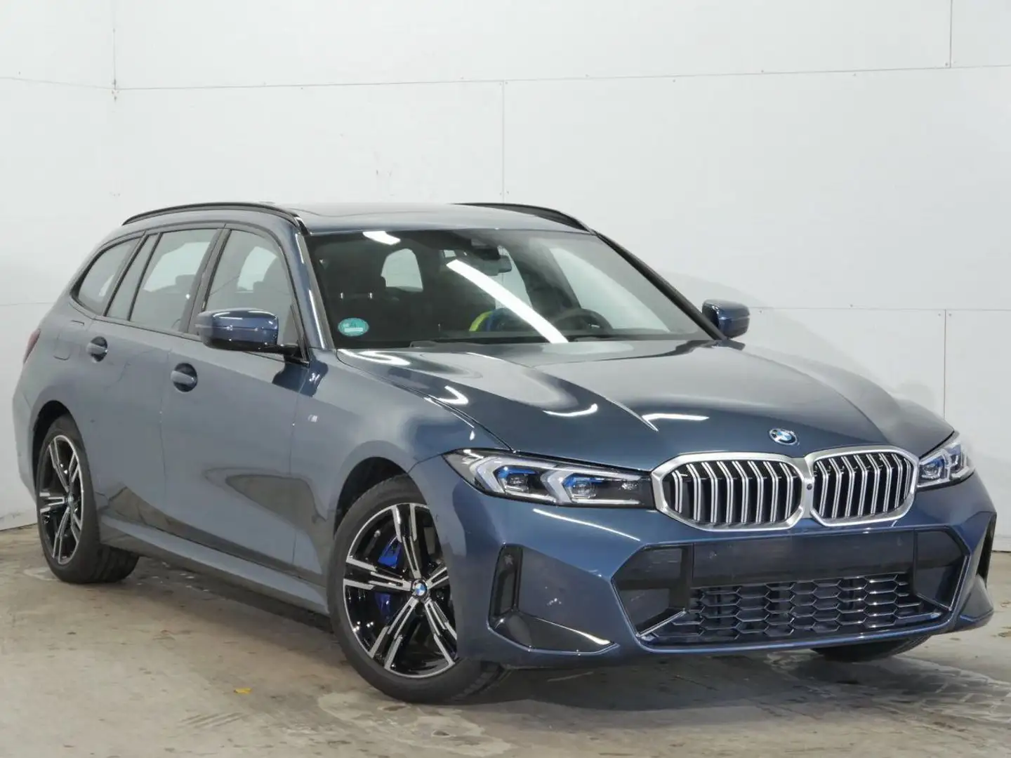 BMW 330 e Touring M Sport | Panorama | AHK | 360° Bleu - 2