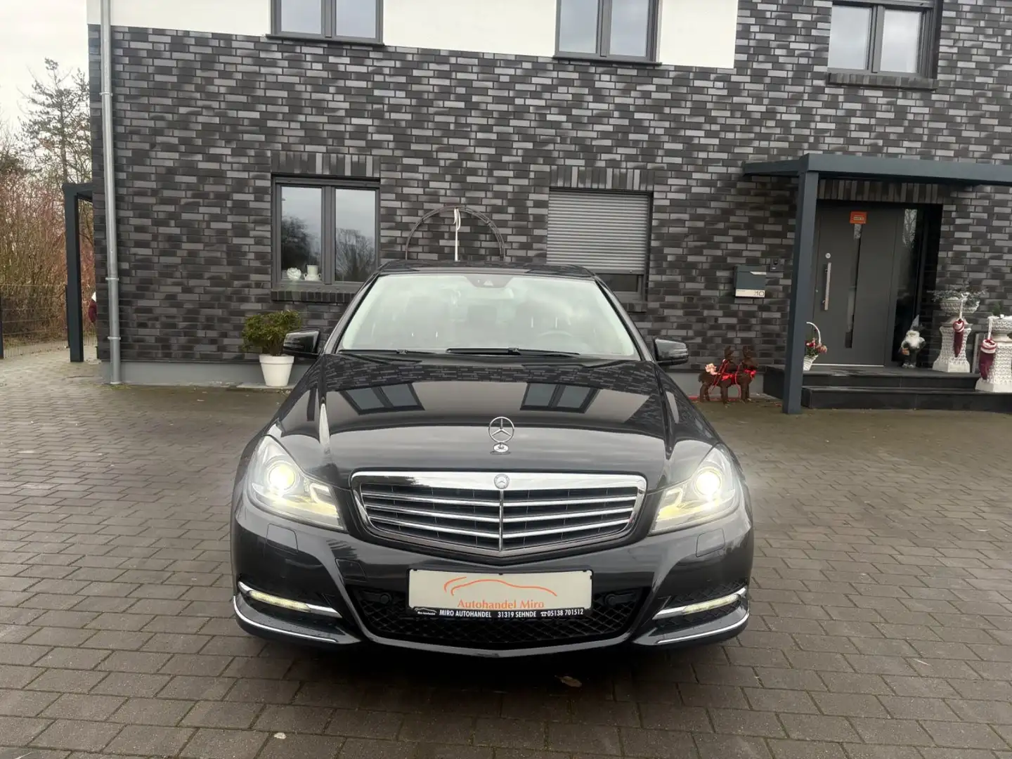 Mercedes-Benz C 350 C Limousine C 350 CGI BlueEfficiency Schwarz - 2