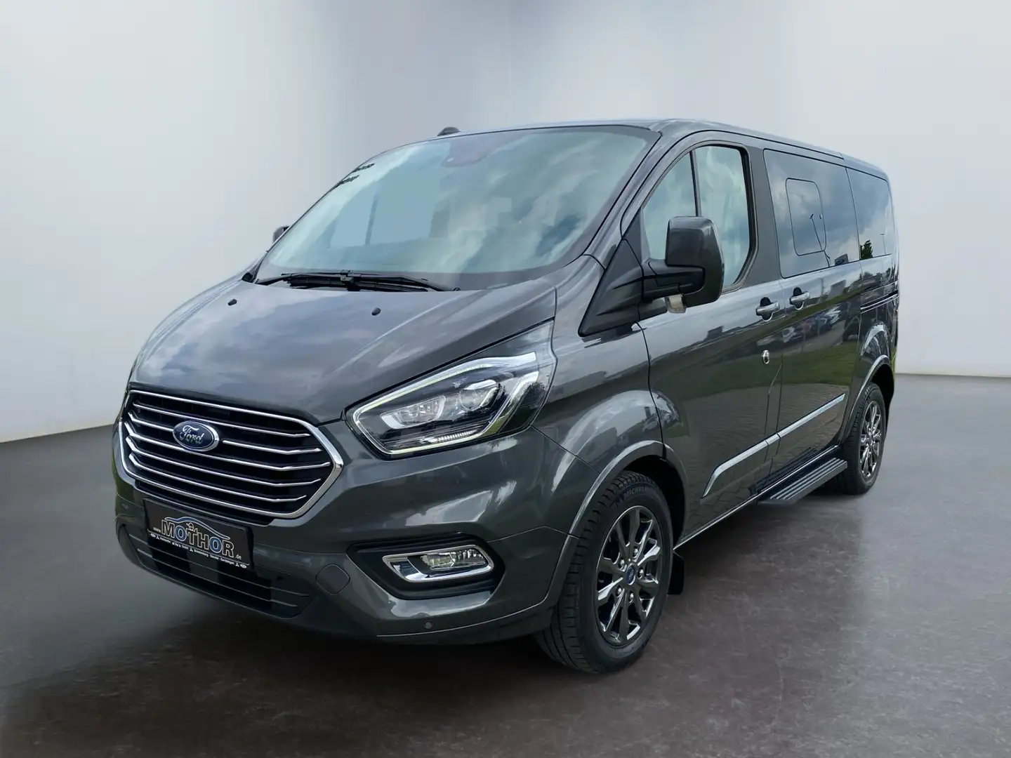 Ford Tourneo Custom Titanium X 2.0 TDCi TEMP PDC Grigio - 2