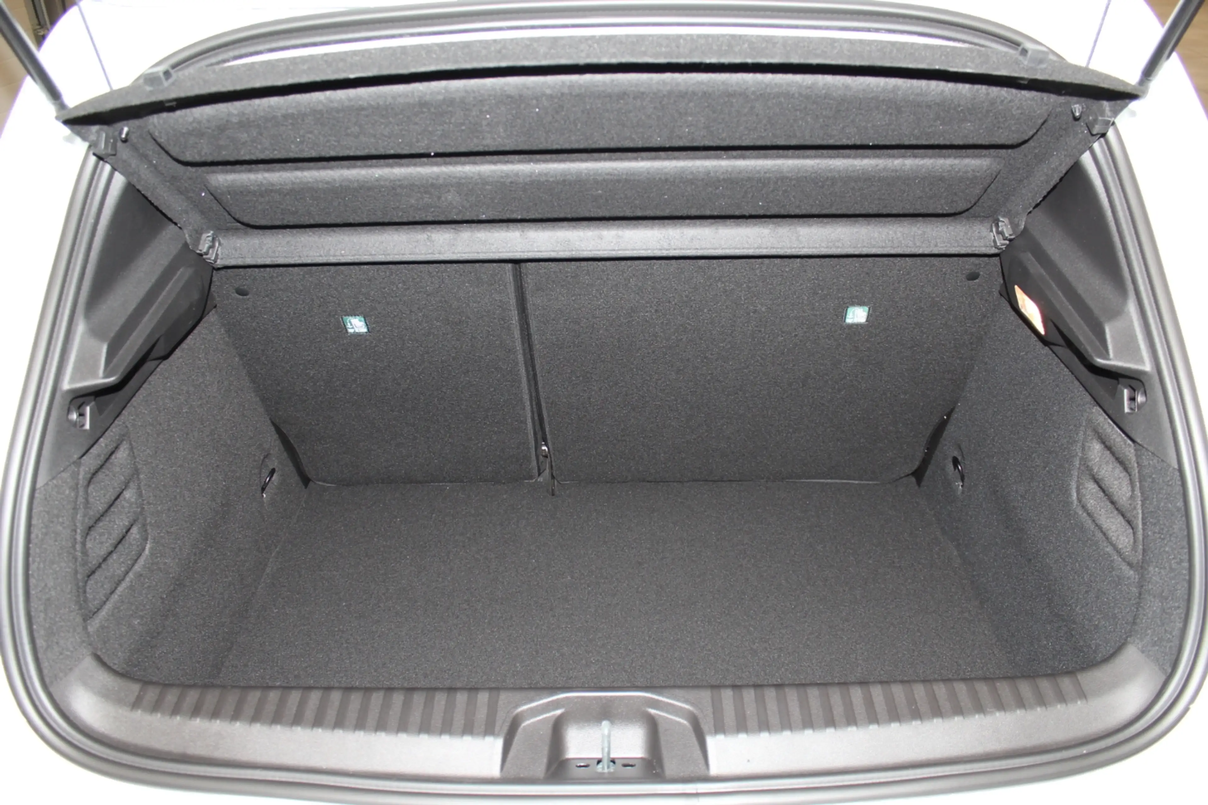 Mitsubishi Colt PLUS 1.6 Hybrid Automatik — photo 11