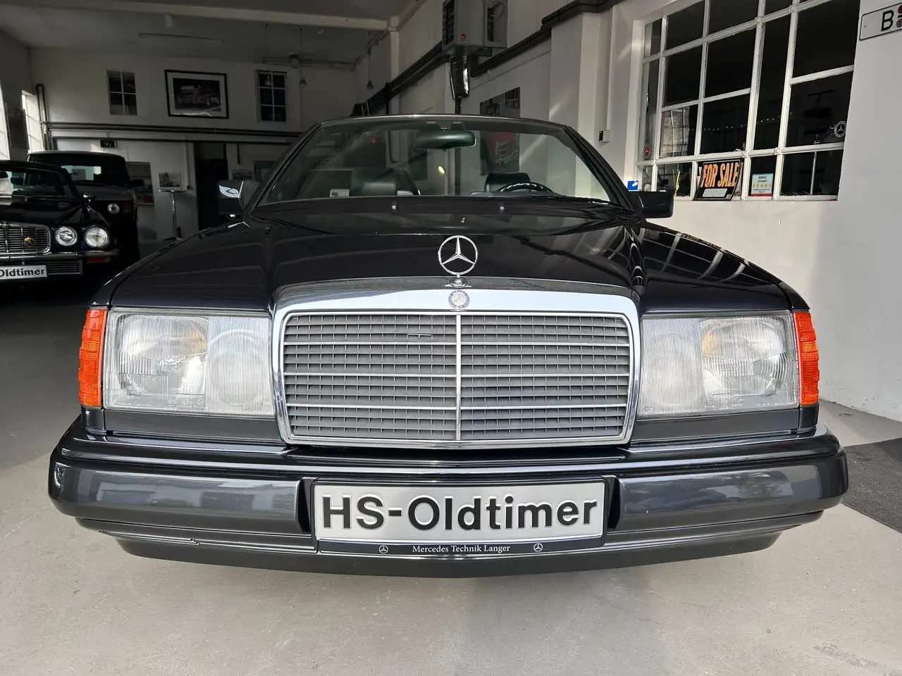 Mercedes-Benz CE 300