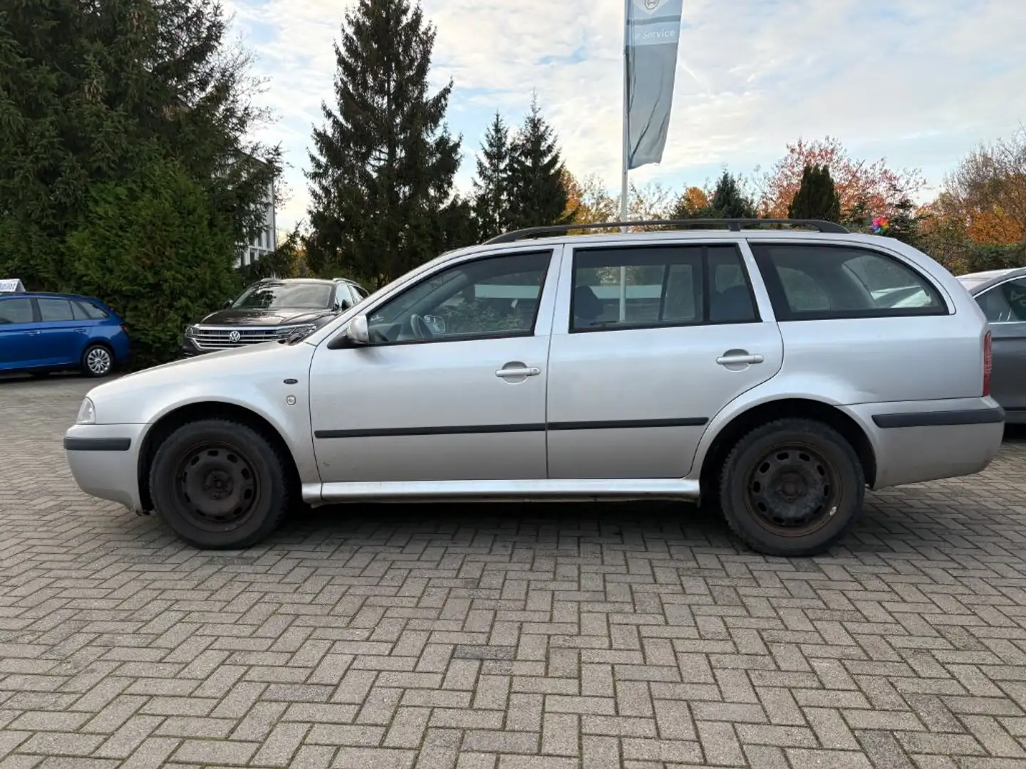 Skoda Octavia 1.9 TDI Combi Ambiente**AHK**Fahrbereit** Silber - 2