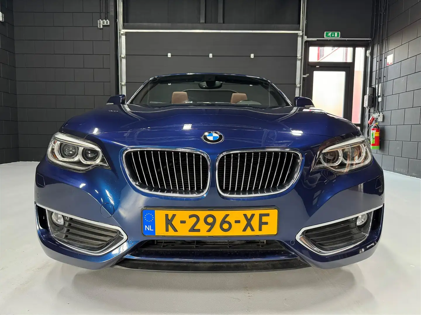 BMW 220 2-Serie 220i 184pk Aut Luxury Line nieuwstaat! Blauw - 2