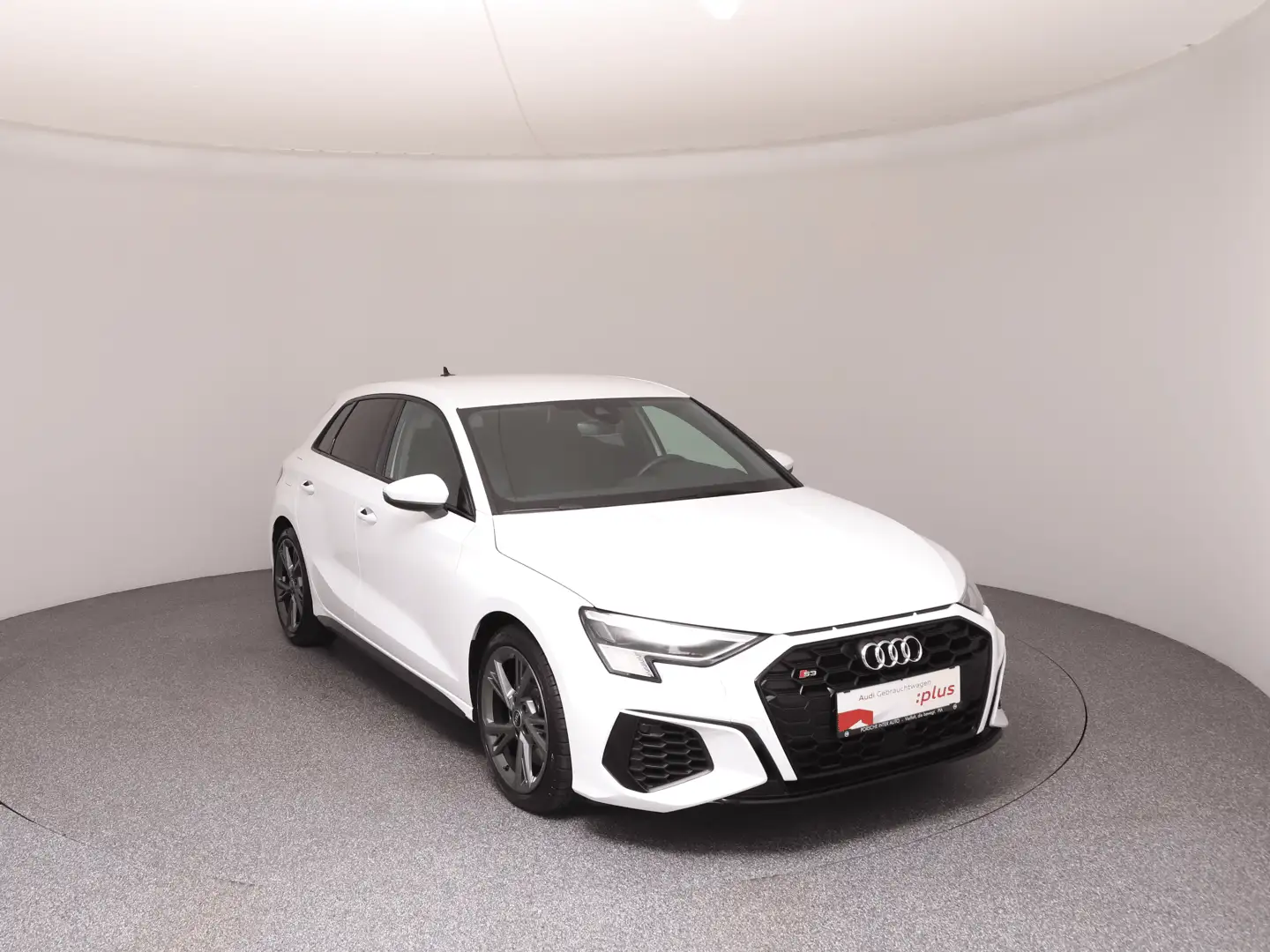Audi S3 50 TFSI Weiß - 2