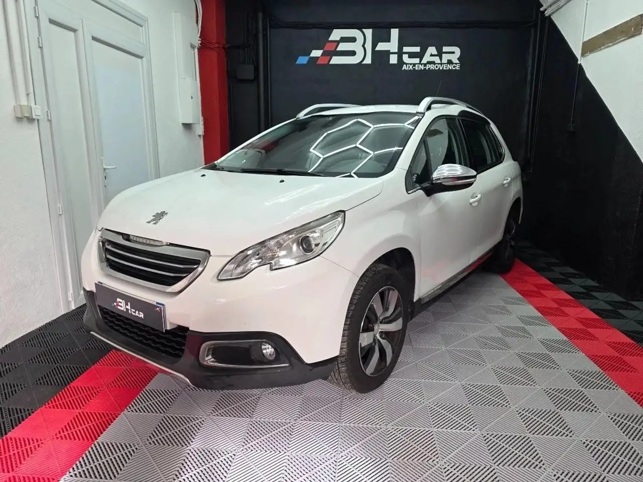 Peugeot 2008 GENERATION-I 1.6 VTI 120 ALLURE