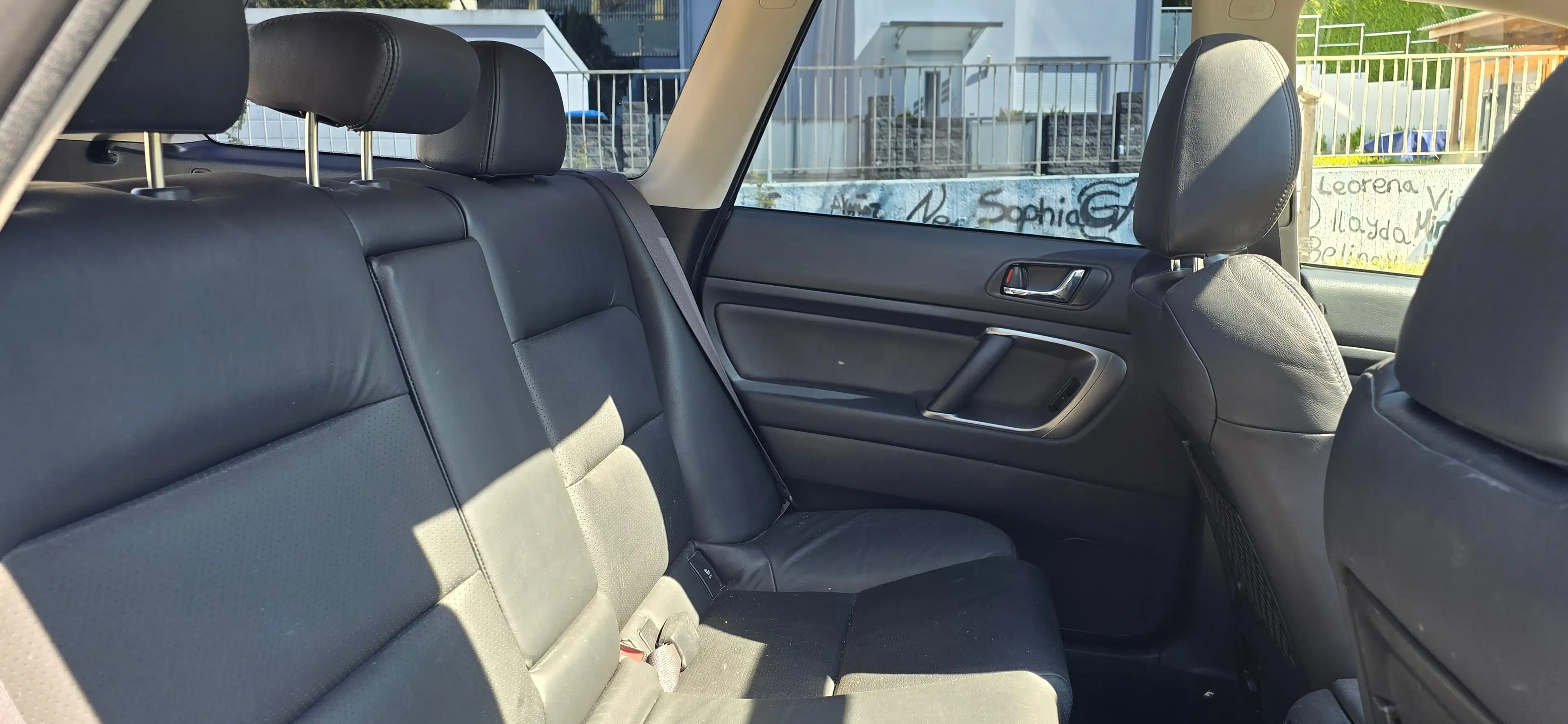 Subaru Legacy Kombi 2.0R,Tüv&Zahnr. neu,AHK,Klima,LPG,Panoram — photo 12
