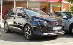 Peugeot 3008 Hybrid4 224ch GT — Hybride Rechargeable 4x4 Noir Perla Nera