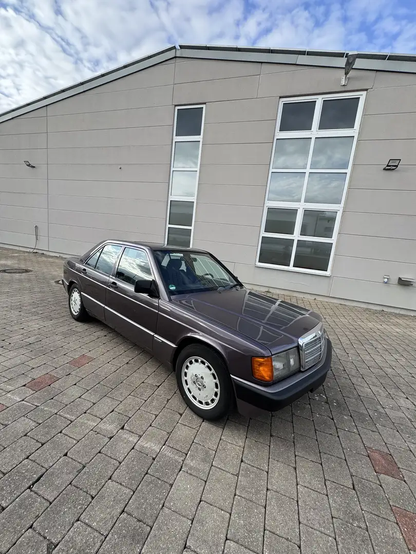 Mercedes-Benz 190 190E / W201 / 1.8 / 5 Gangschalter / TÜV 07.26 Mauve - 1