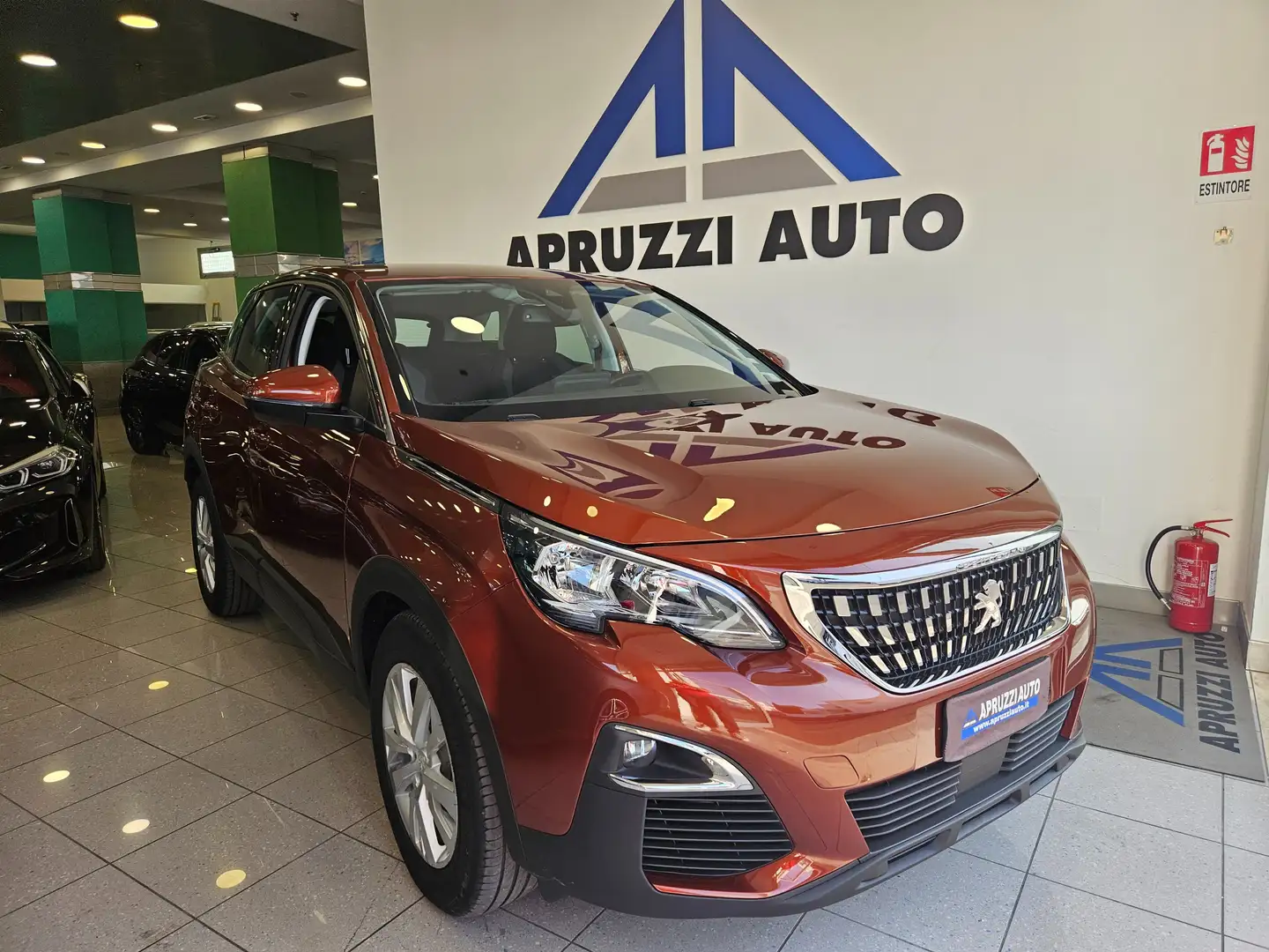 Peugeot 3008 1.5 bluehdi Active Business SENSORI NAVI Naranja - 1