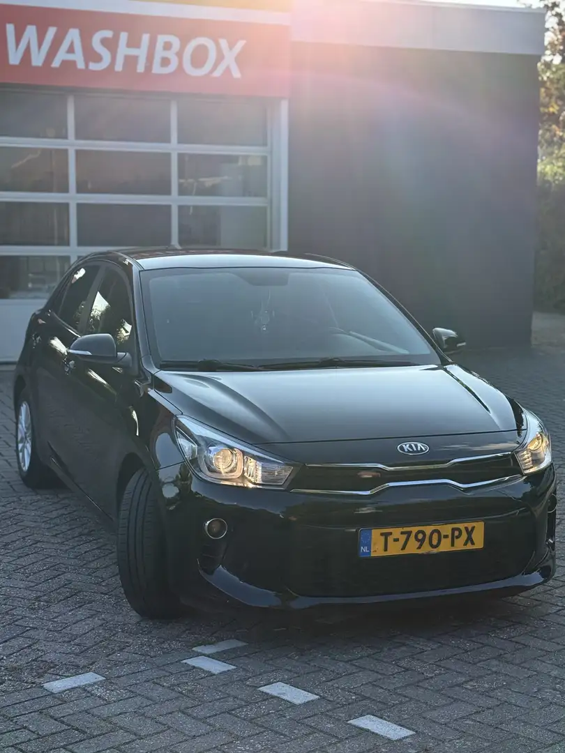 Kia Rio 1.2 CVVT ComfortL. Zwart - 1