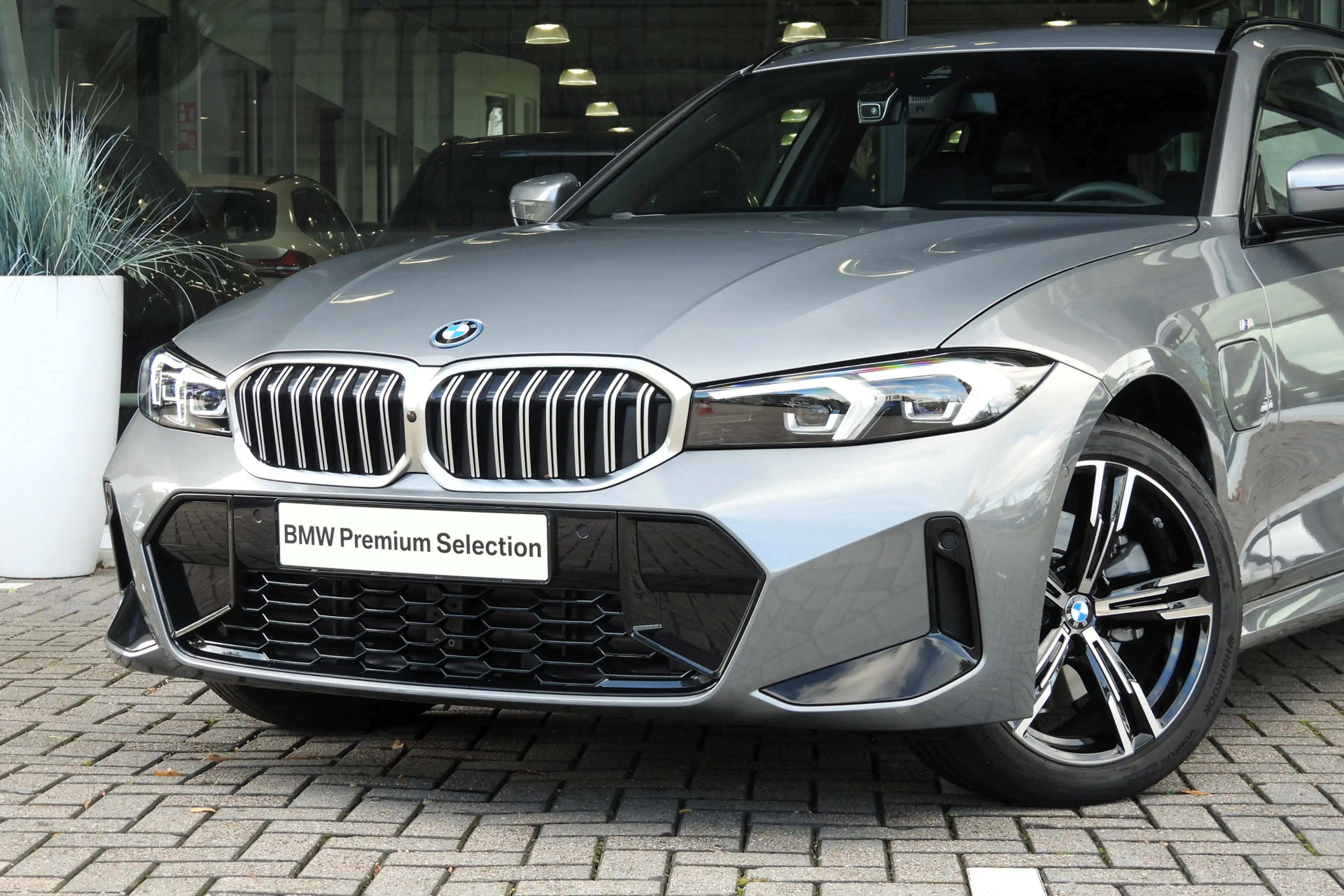 BMW 330 3 Serie Touring 330e M Sport Automaat / Sportstoel — photo 7