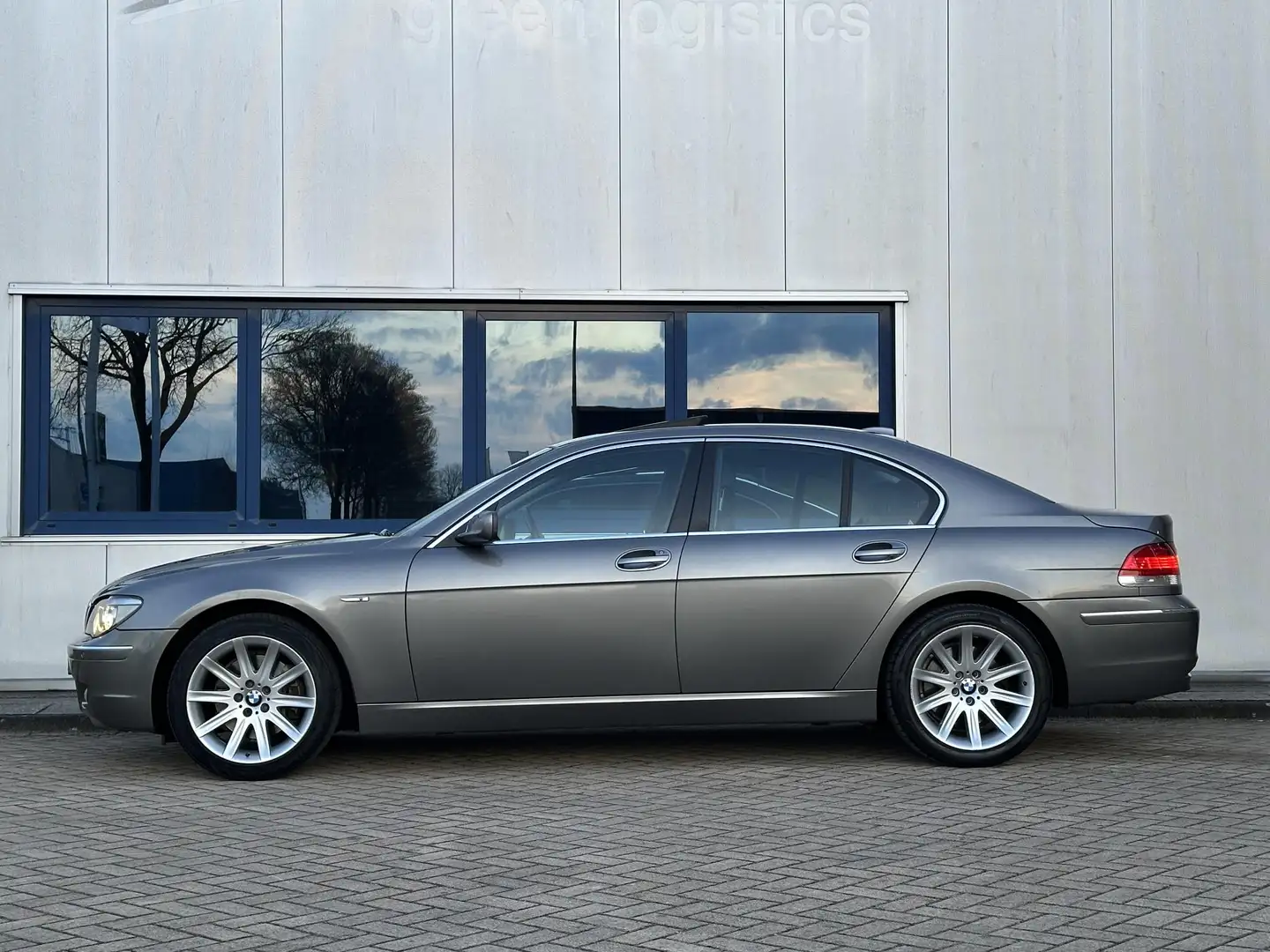 BMW 740 7-serie 740i l Gereviseerde motor l Goed onderhoud Grau - 2