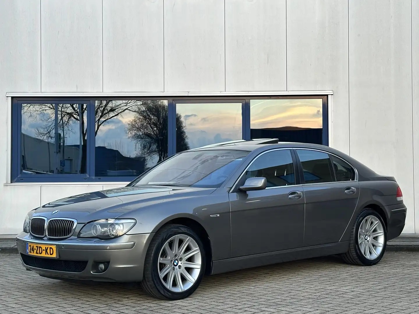 BMW 740 7-serie 740i l Gereviseerde motor l Goed onderhoud Grau - 1