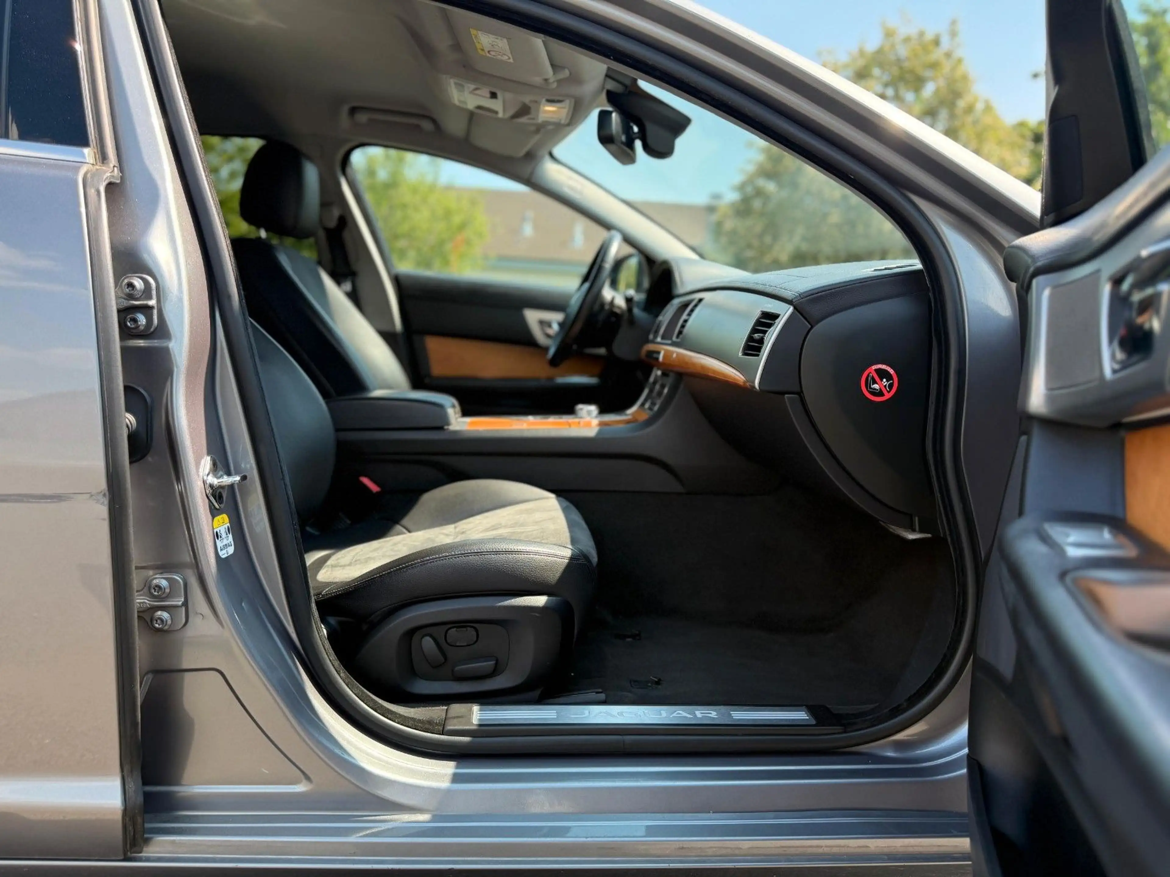 Jaguar XF Sportbrake 2.2 Diesel Automatik Kamera AHK — photo 15