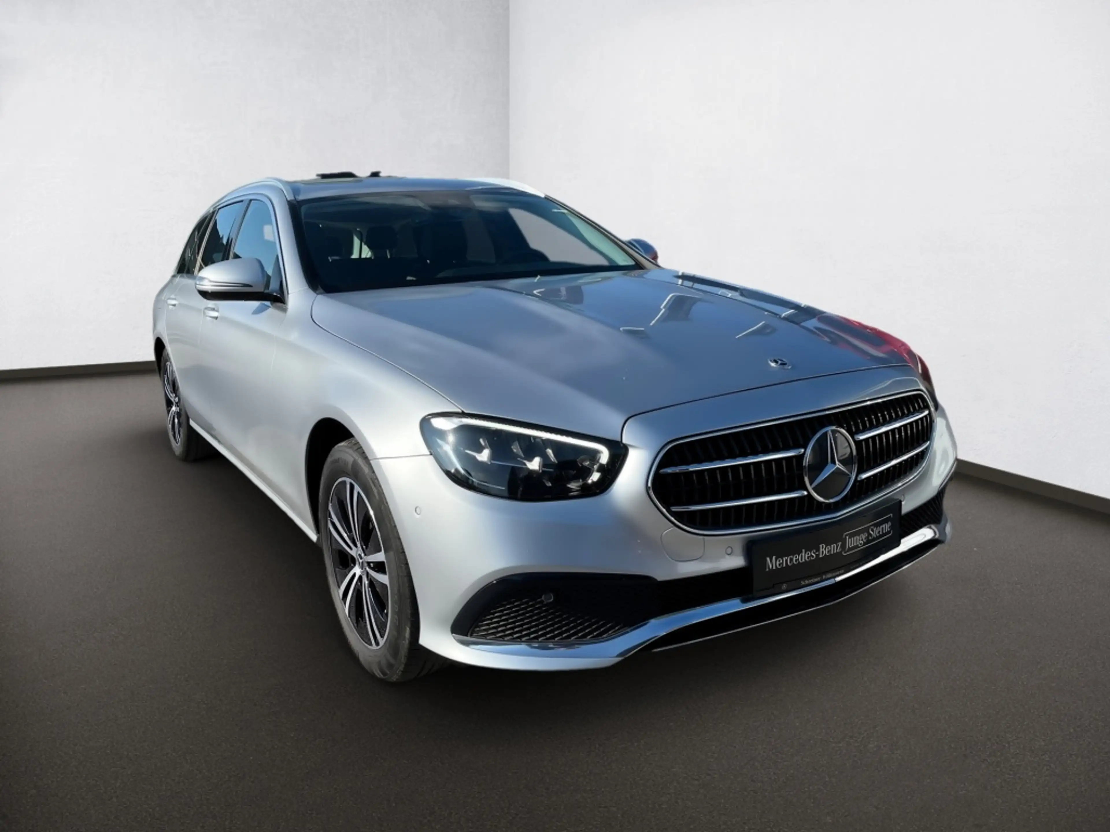 Mercedes-Benz E 220 d T Avantgarde*MBUX*Widescreen*Spur*SmInt* — photo 7