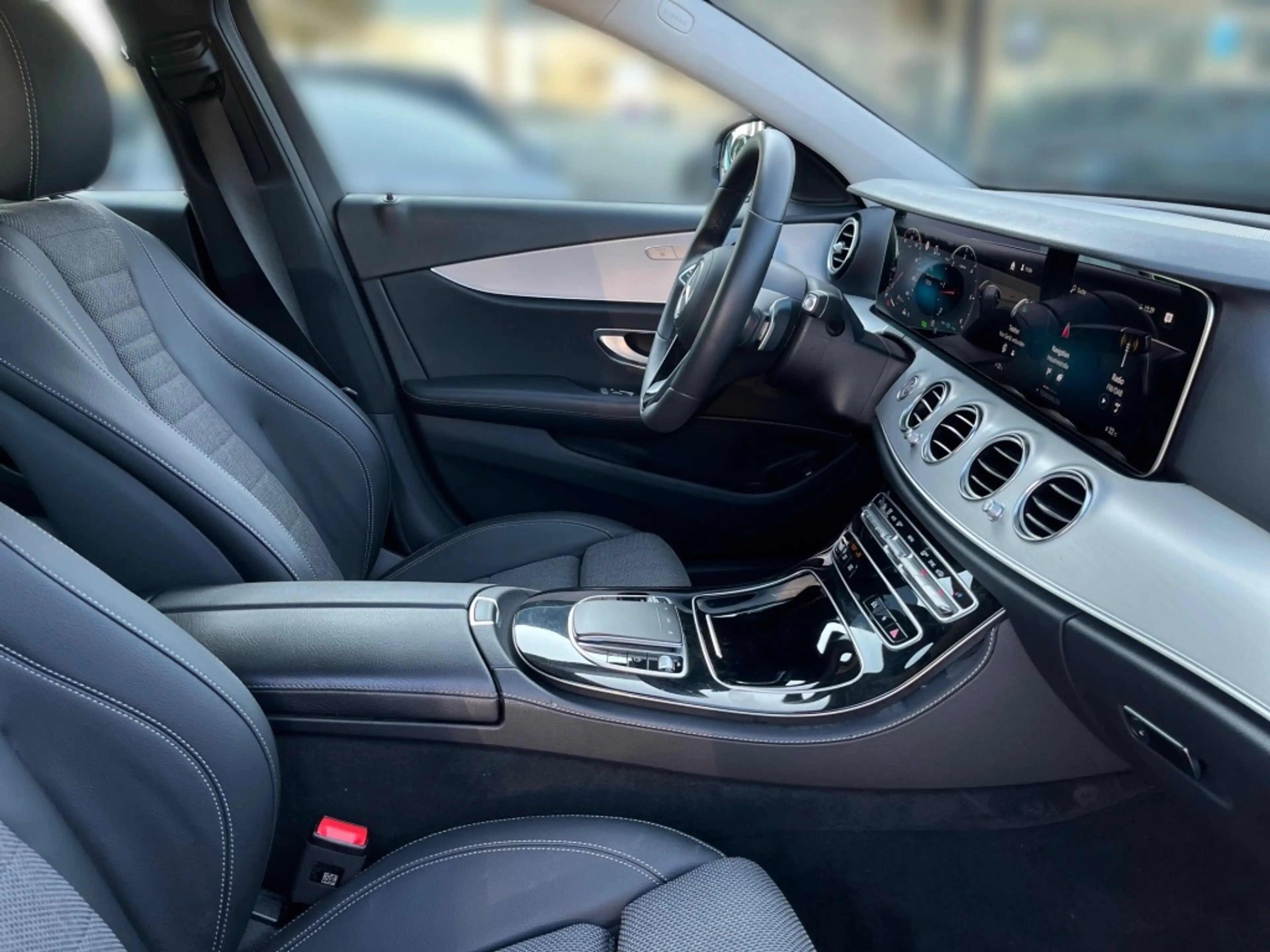 Mercedes-Benz E 220 d T Avantgarde*MBUX*Widescreen*Spur*SmInt* — photo 9