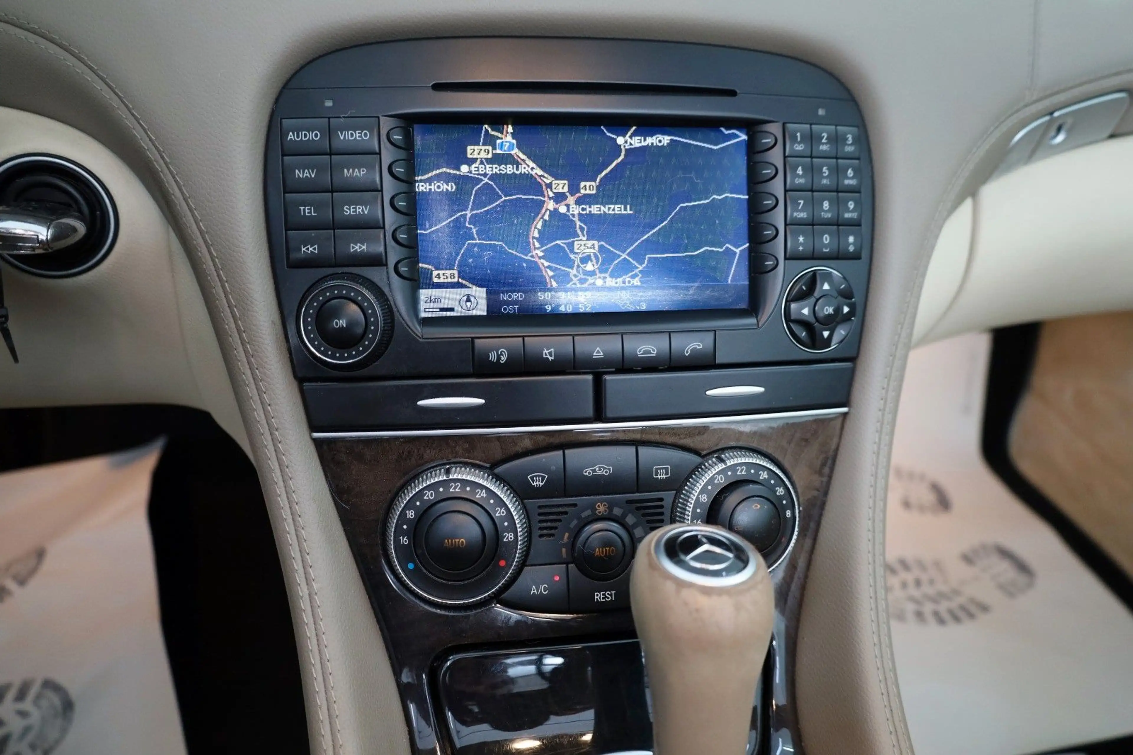 Mercedes-Benz SL 350 Leder,Navi,Xenon,Sitzkühlung + Heizung — photo 13