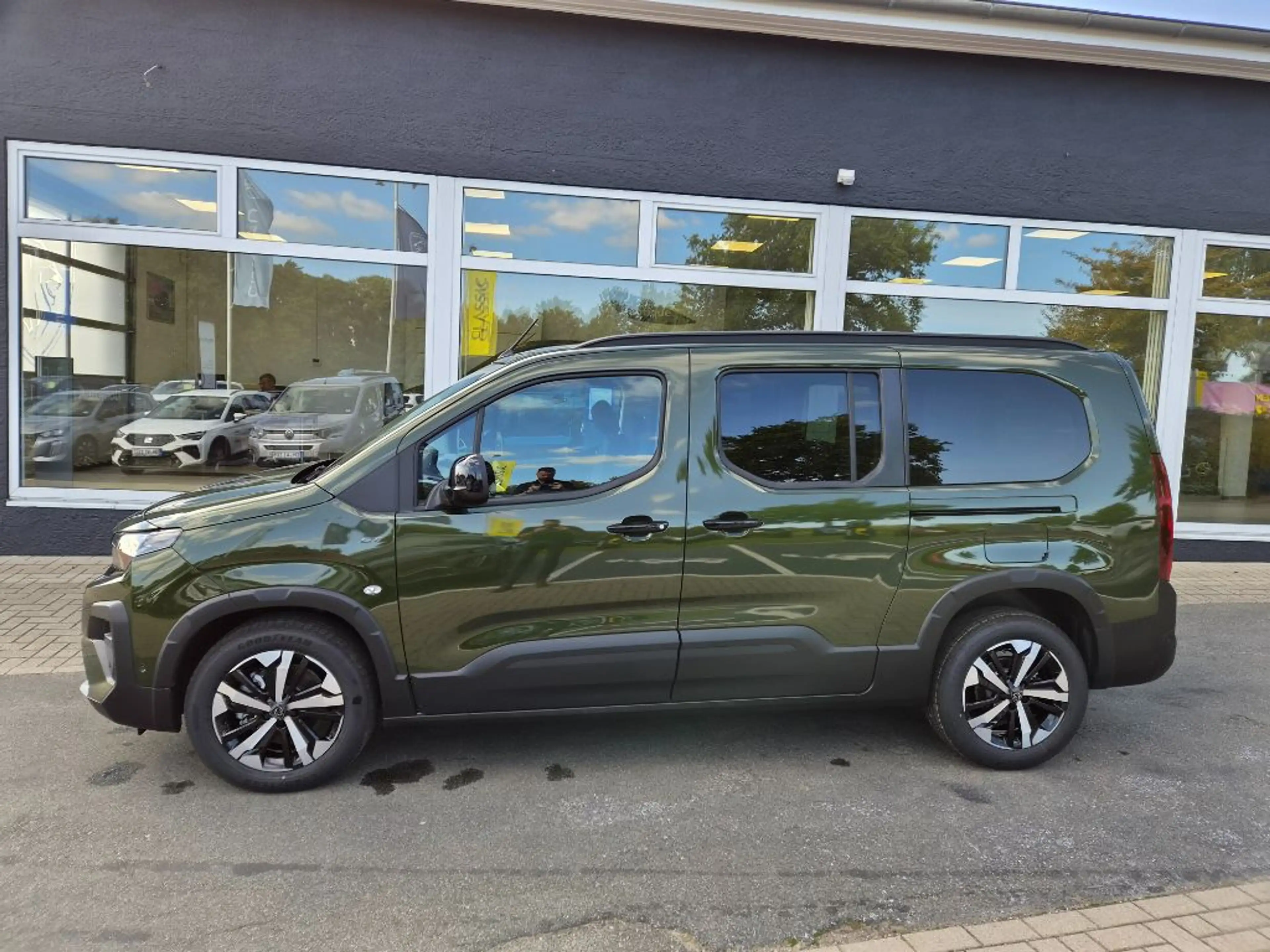 Peugeot Rifter L2 GT HDi 130 EAT8 ACC+NAVI+LED+SITZHZG. — photo 6