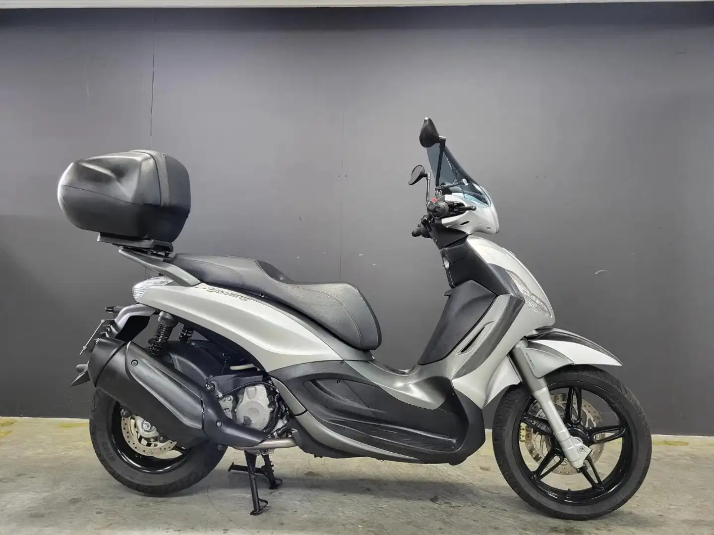 Piaggio Beverly 350 ST - 2