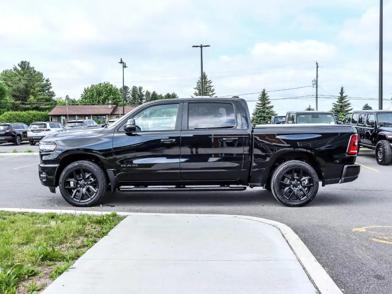 RAM 1500 photo RAM 1500