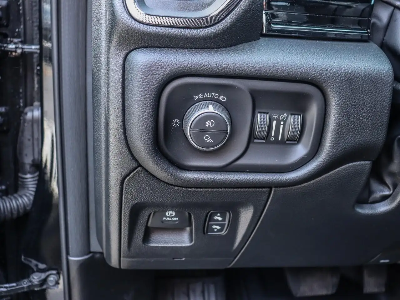 RAM 1500 photo RAM 1500