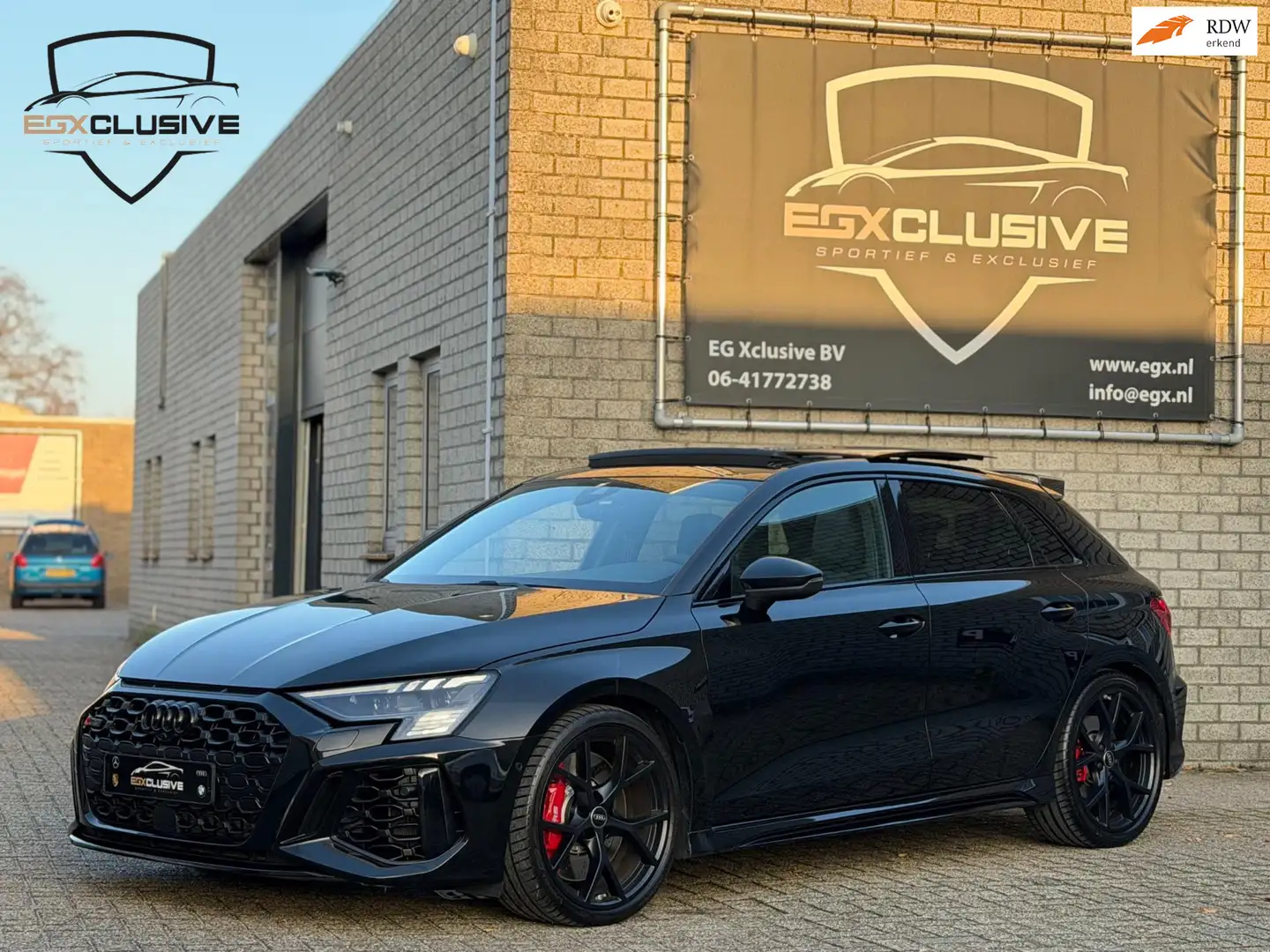 Audi RS3 Sportback 2.5 TFSI Quattro Pano/Carbon/Camera/Keyl Zwart - 1