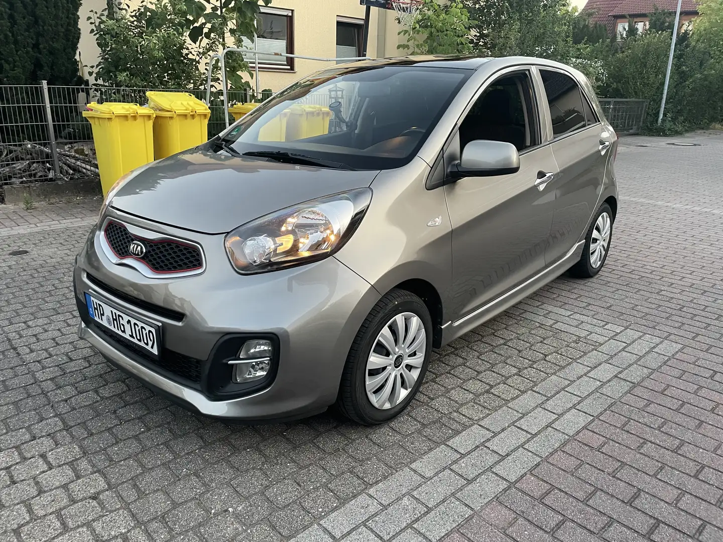 Kia Picanto Dream Team Gris - 1