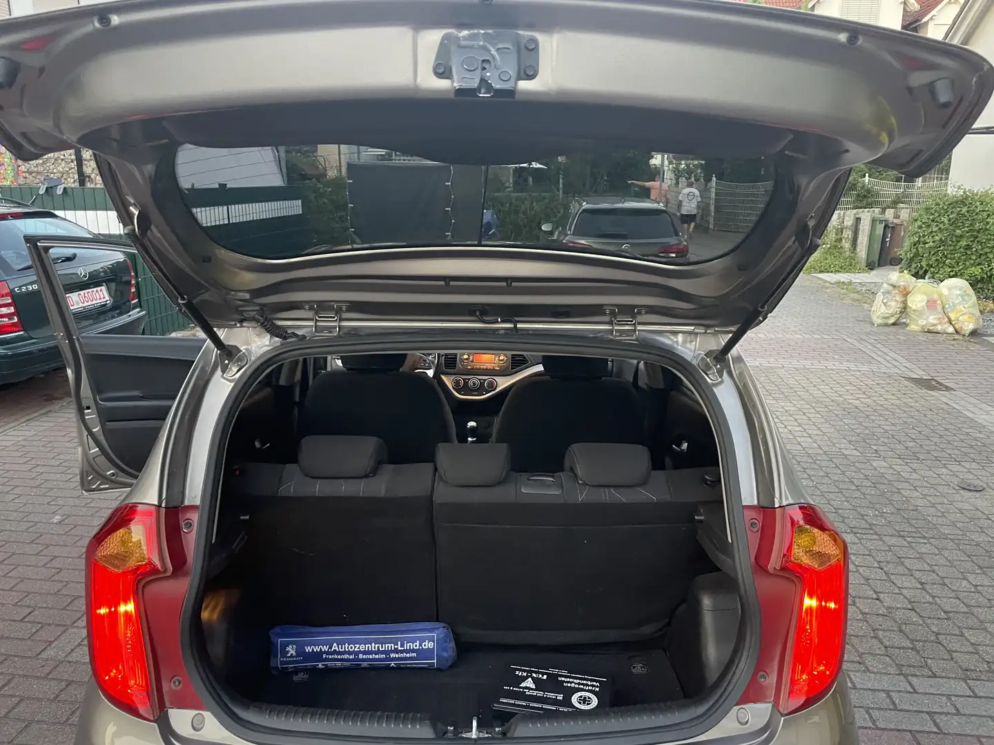 Kia Picanto Dream Team Gris - 2