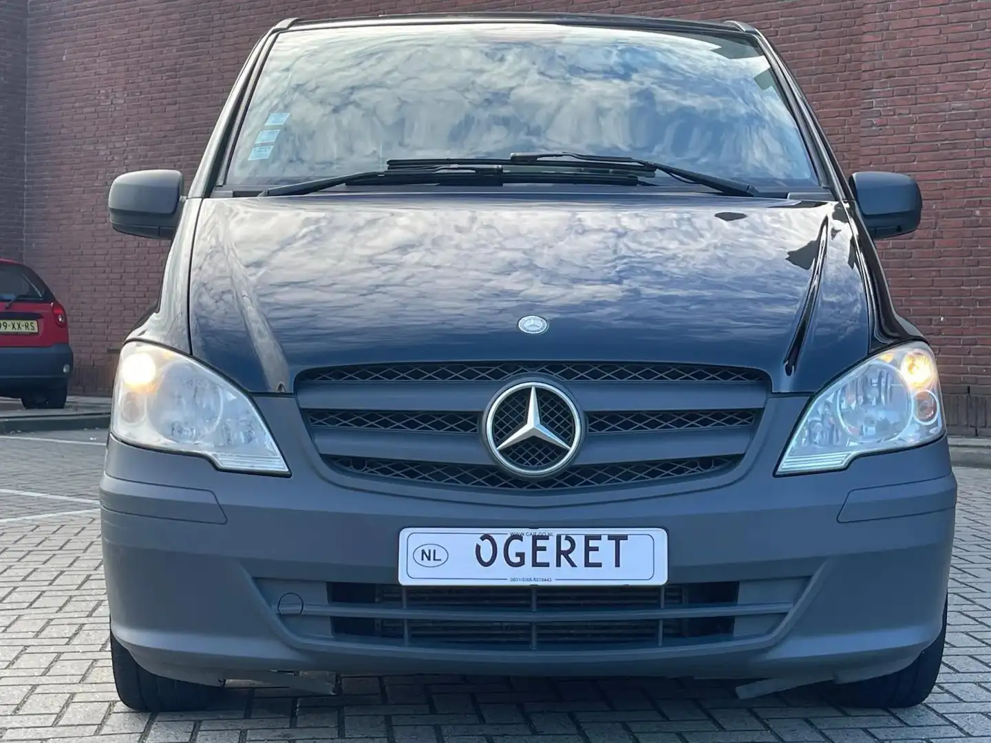 Mercedes-Benz Vito 113 CDI|KOMBI|9 PERSOONS|AUTOMAAT|EXTRA LANG Zwart - 2